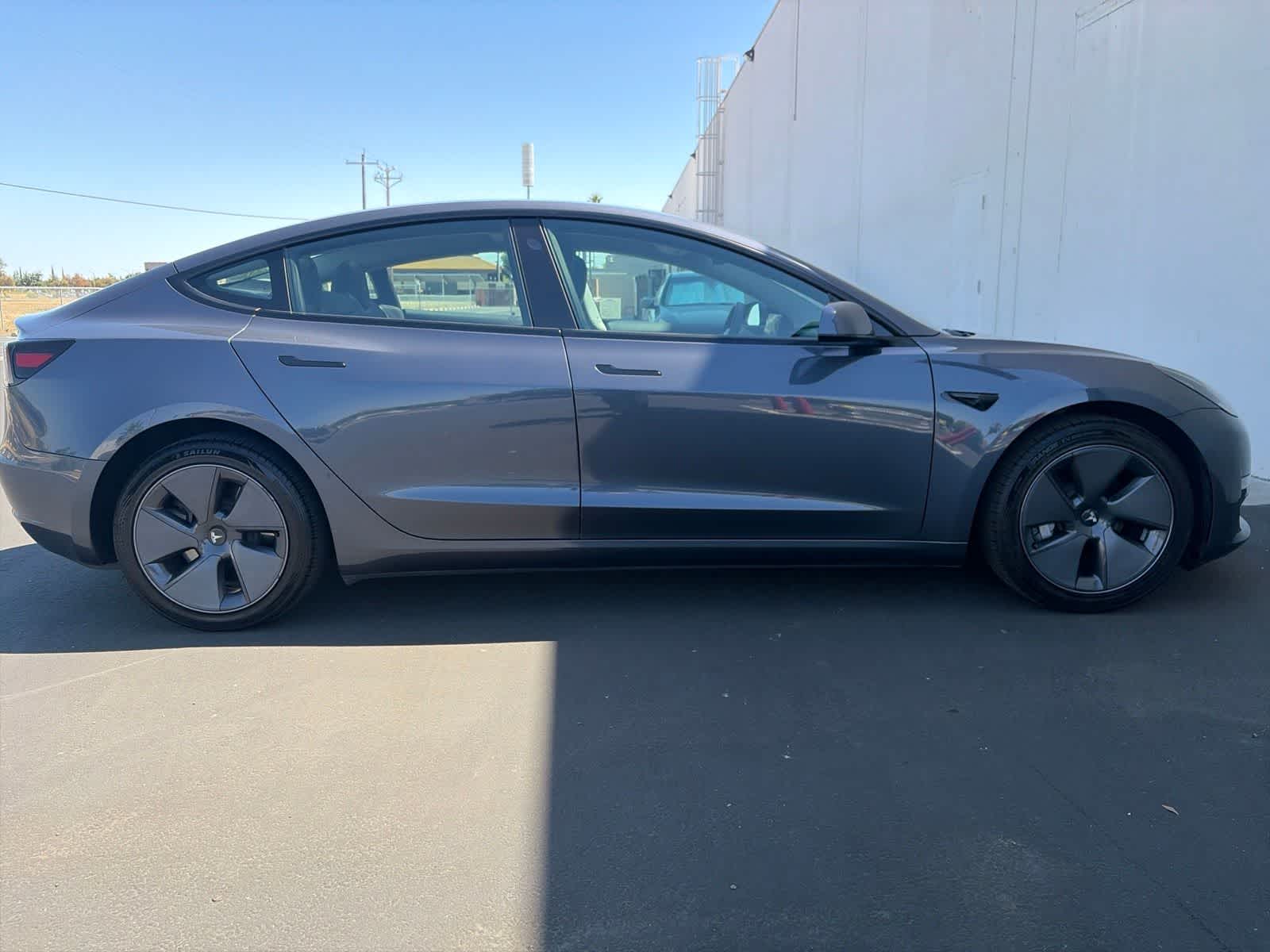 Thumbnail: 2023 Tesla Model 3 - 14