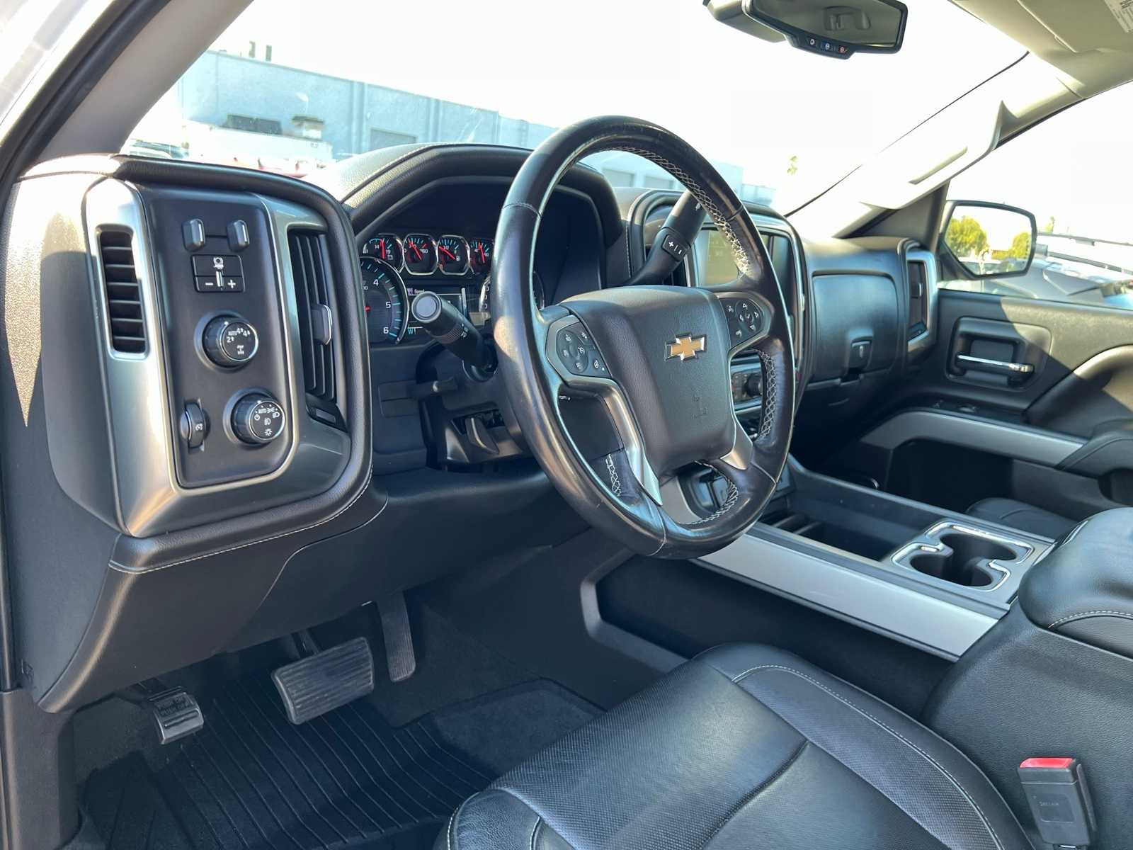 Thumbnail: 2018 Chevrolet Silverado 1500 - 13