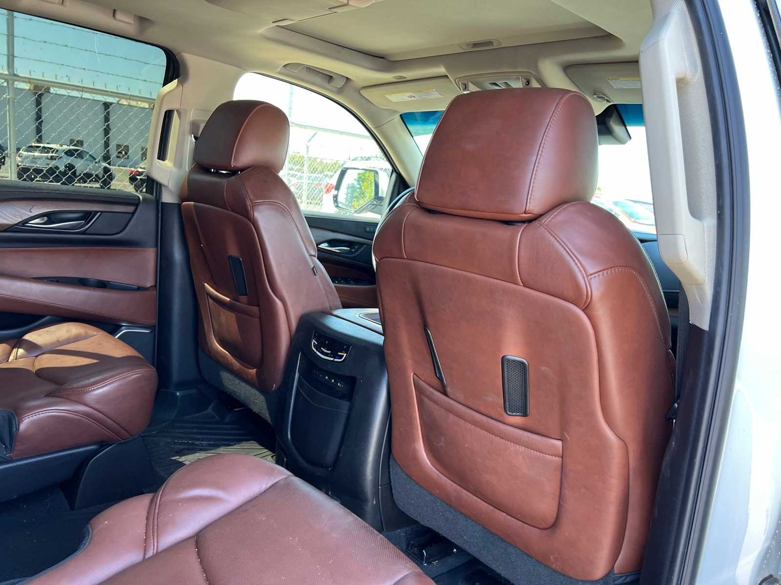 Thumbnail: 2018 Cadillac Escalade - 21