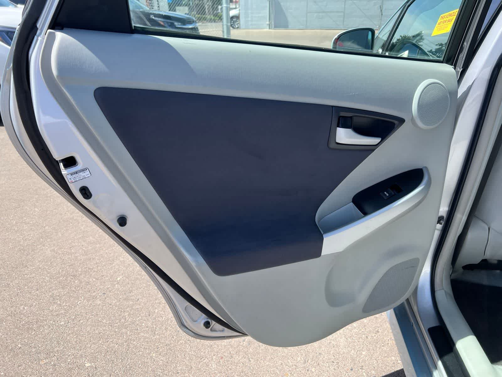 Thumbnail: 2010 Toyota Prius - 21