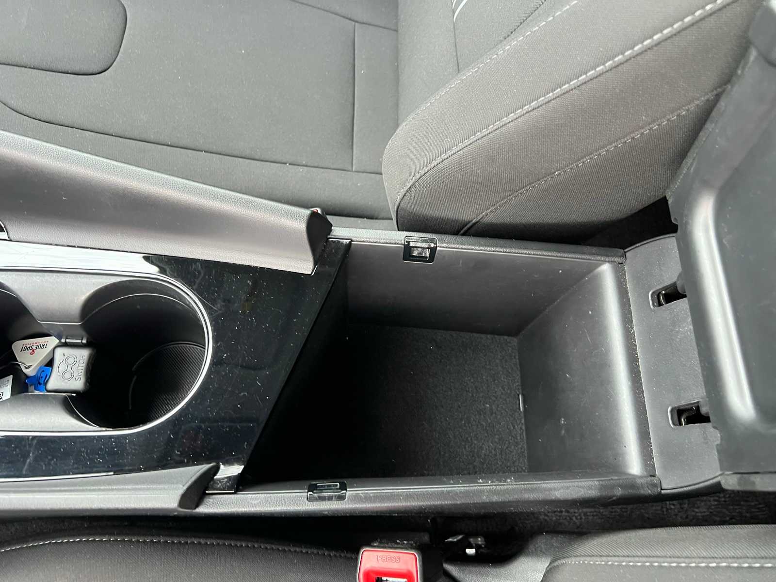 Thumbnail: 2023 Hyundai Elantra - 40