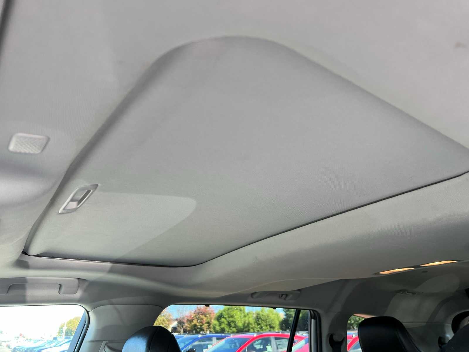 Thumbnail: 2021 Toyota Highlander - 35