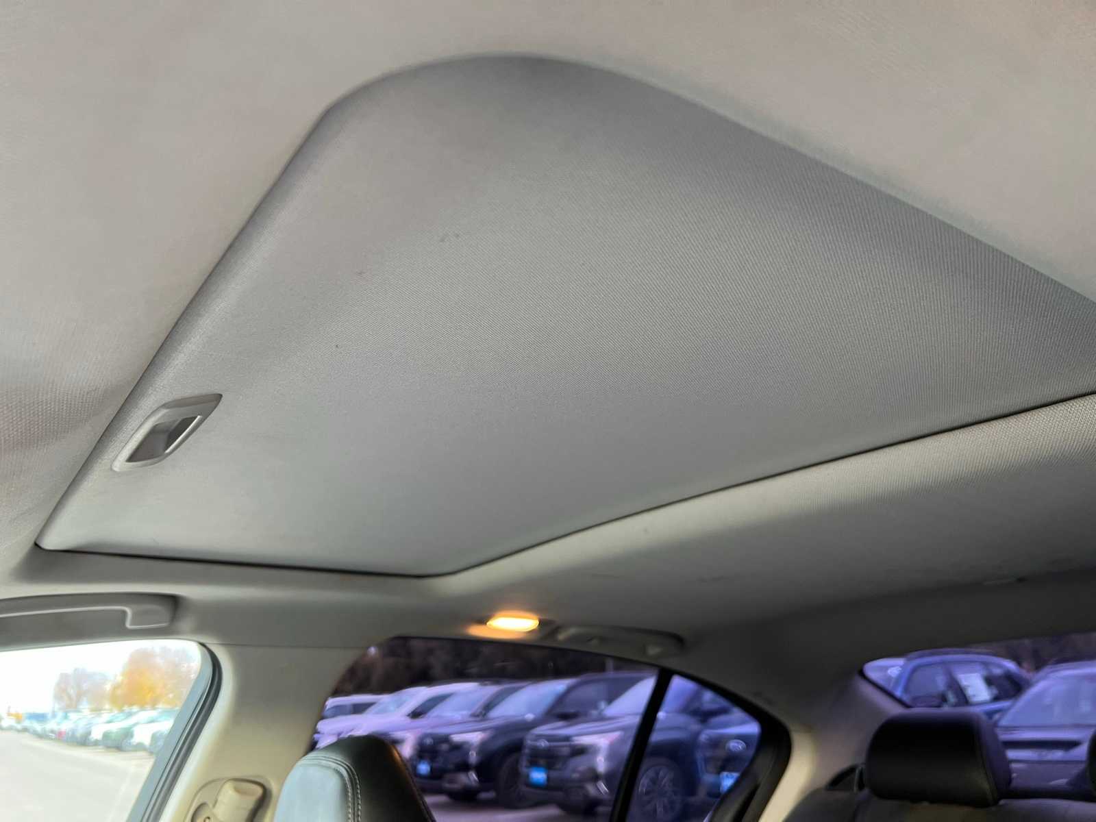 Thumbnail: 2016 INFINITI Q50 - 33