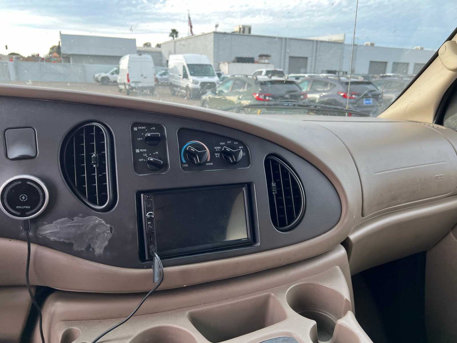 Thumbnail: 2005 Ford Econoline - 22