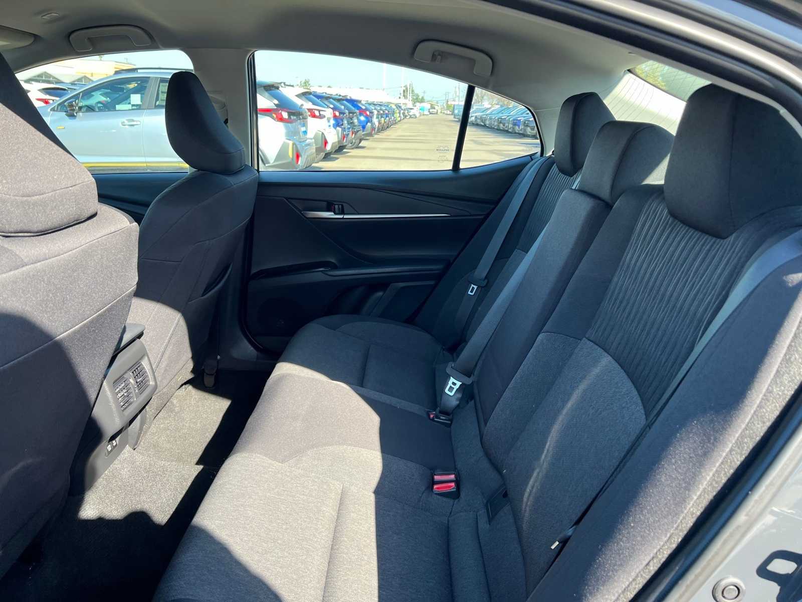 Thumbnail: 2025 Toyota Camry - 18