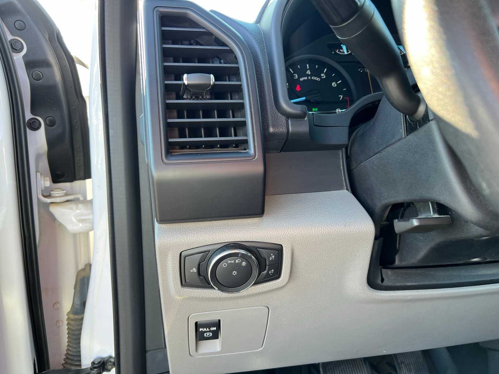 Thumbnail: 2018 Ford F-150 - 28