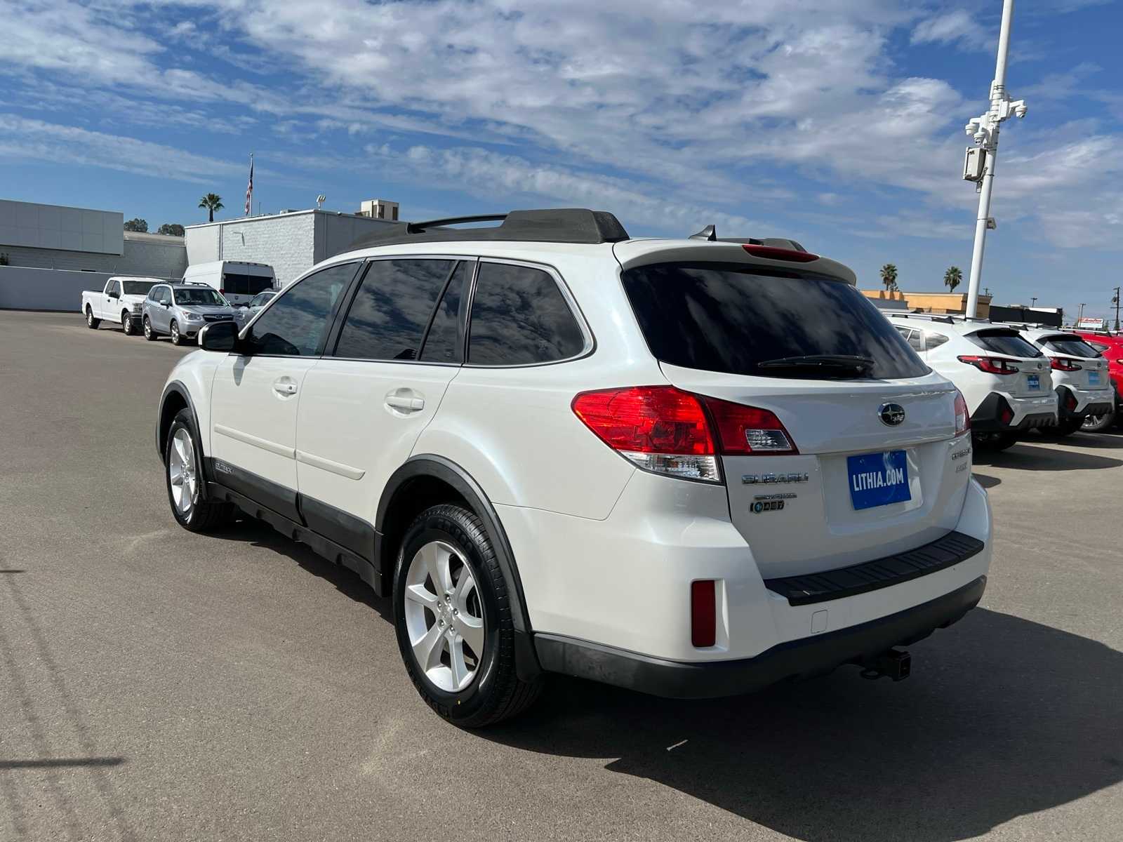 Thumbnail: 2014 Subaru Outback - 3