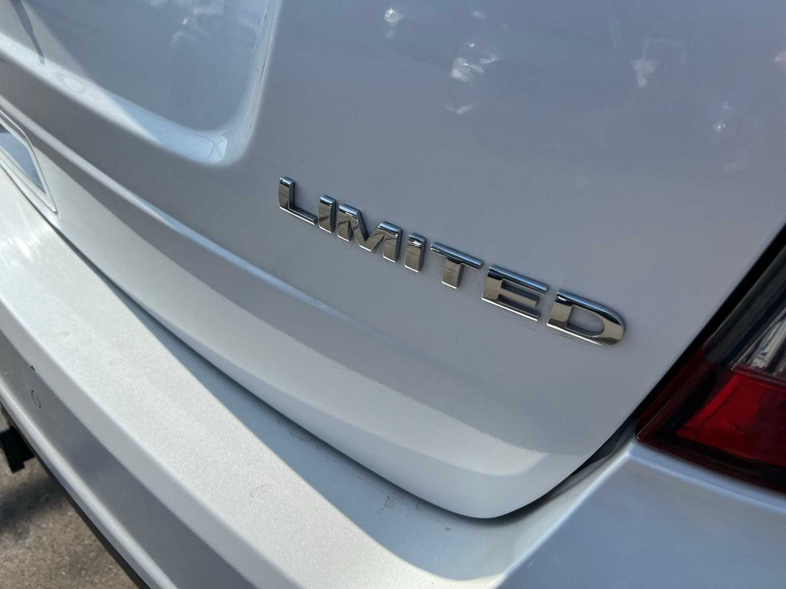 Thumbnail: 2013 Ford Edge - 7