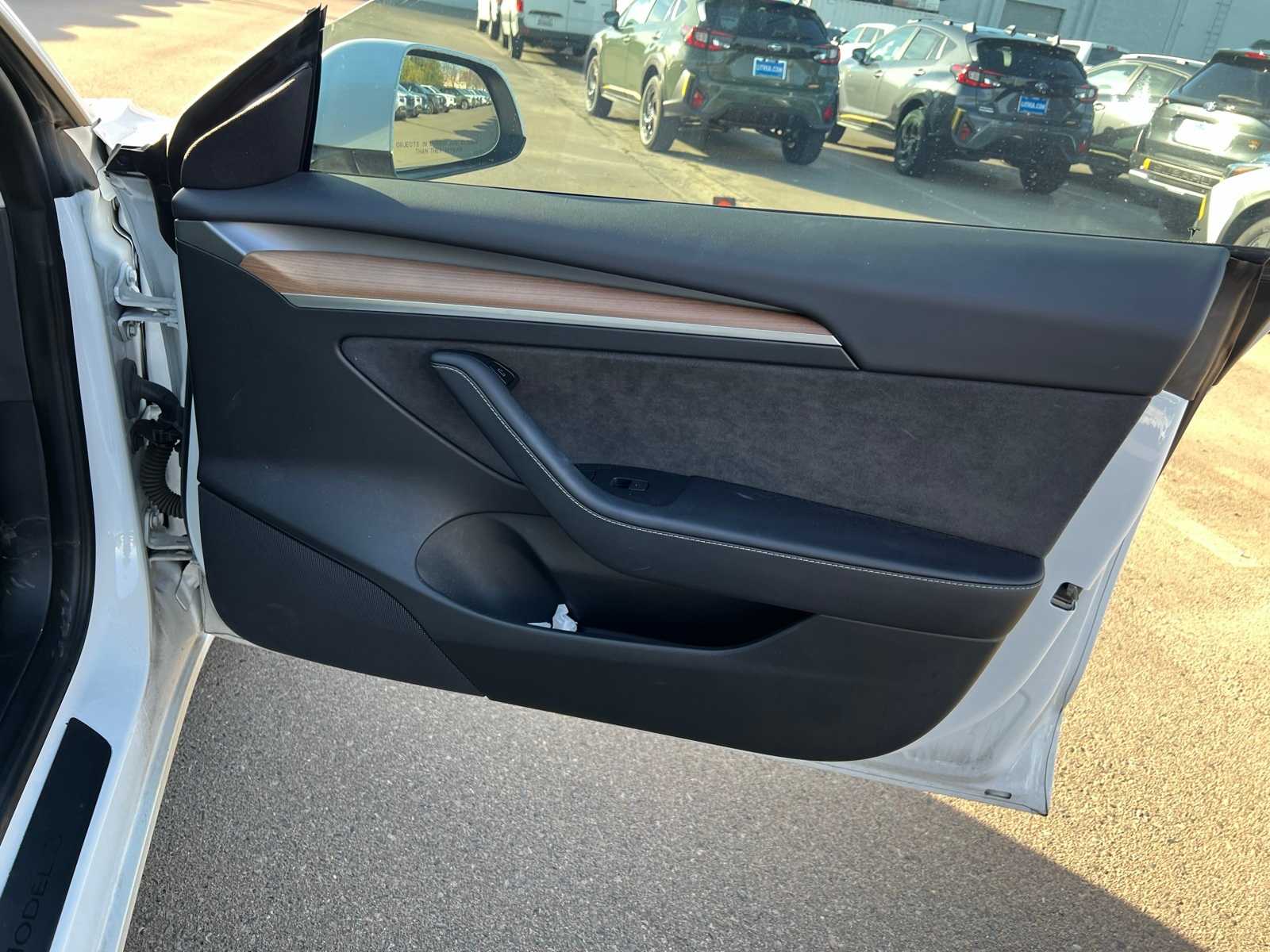 Thumbnail: 2022 Tesla Model 3 - 27