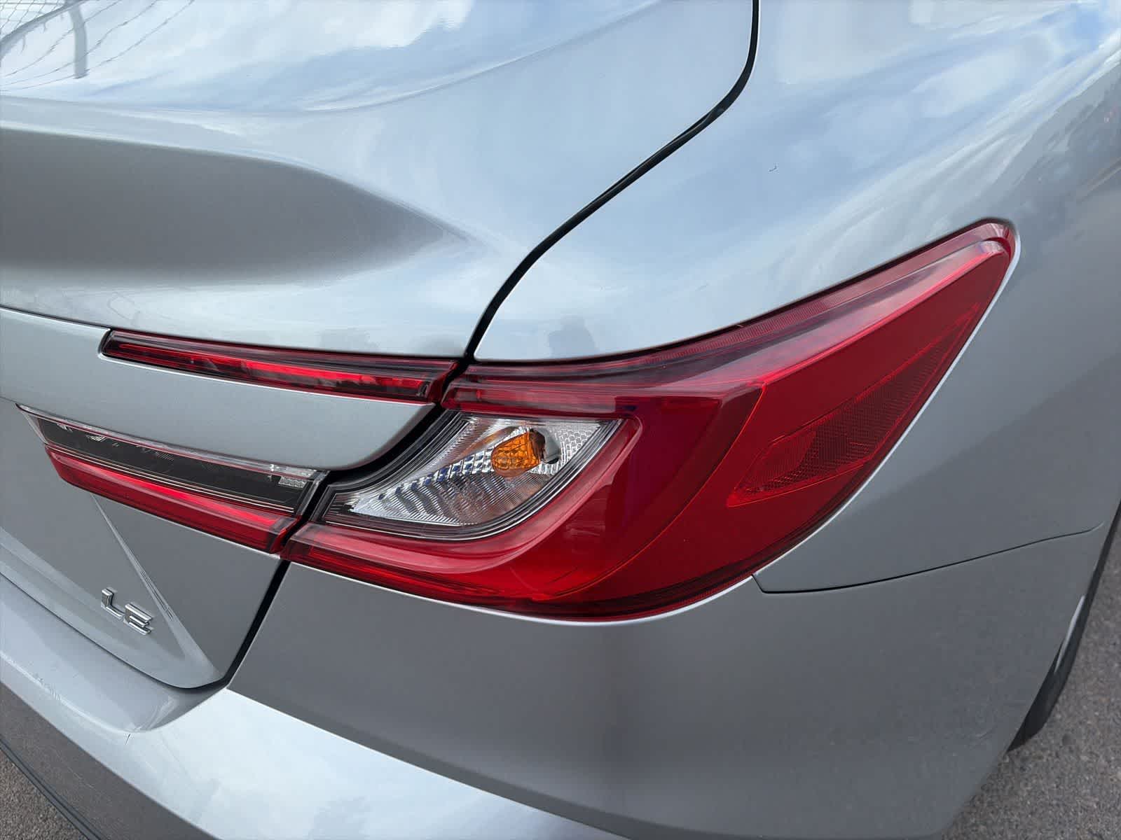 Thumbnail: 2025 Toyota Camry - 10