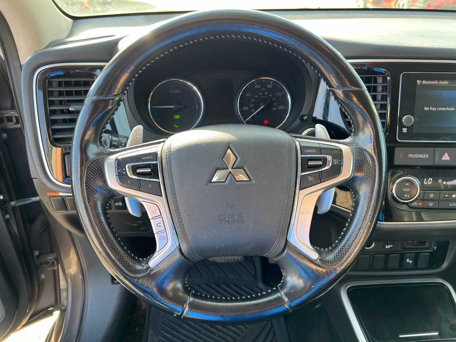 Thumbnail: 2018 Mitsubishi Outlander - 30
