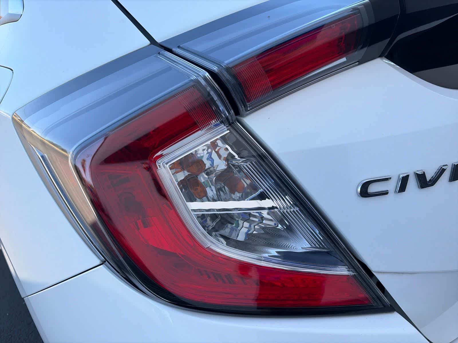 Thumbnail: 2017 Honda Civic - 10
