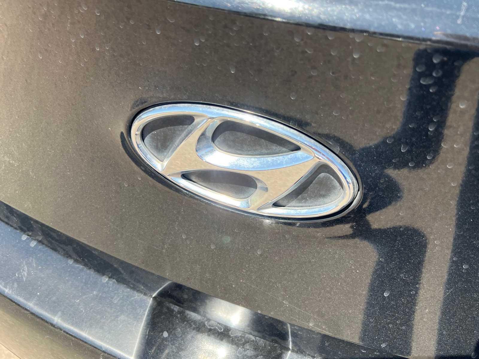 Thumbnail: 2016 Hyundai Elantra - 6