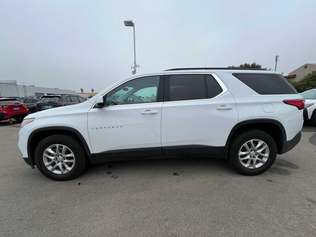 Used 2021 Chevrolet Traverse LT Cloth SUV