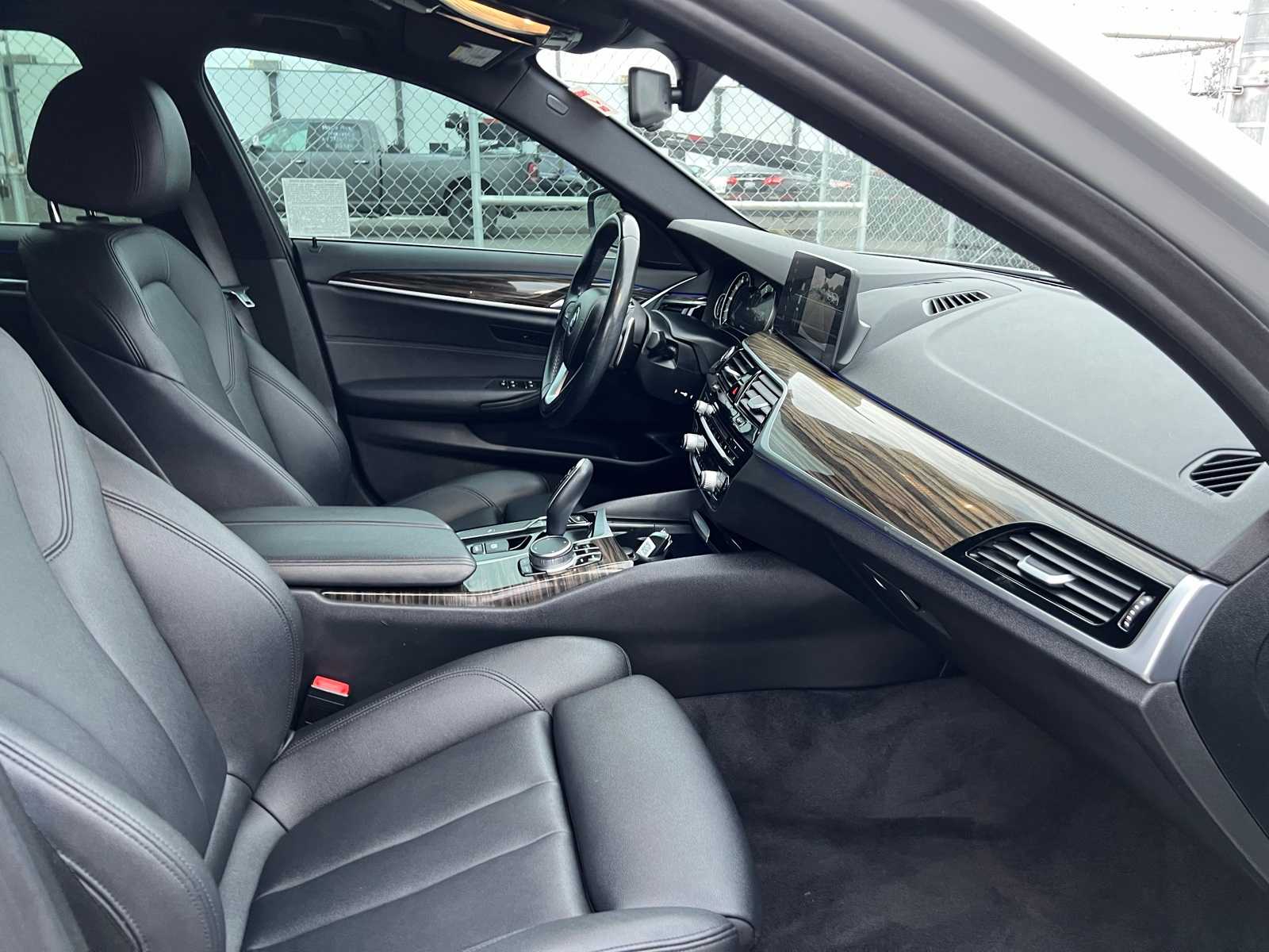 Thumbnail: 2018 BMW 5 Series - 26