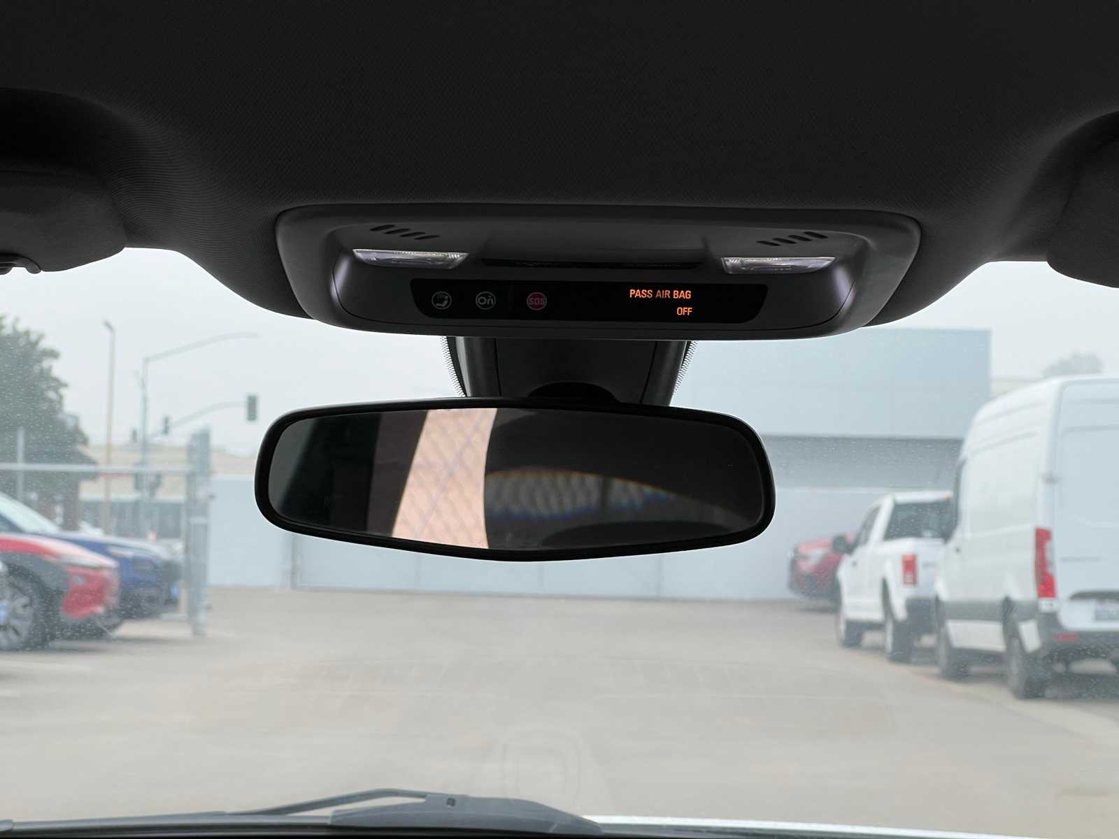 Thumbnail: 2018 Chevrolet Malibu - 29