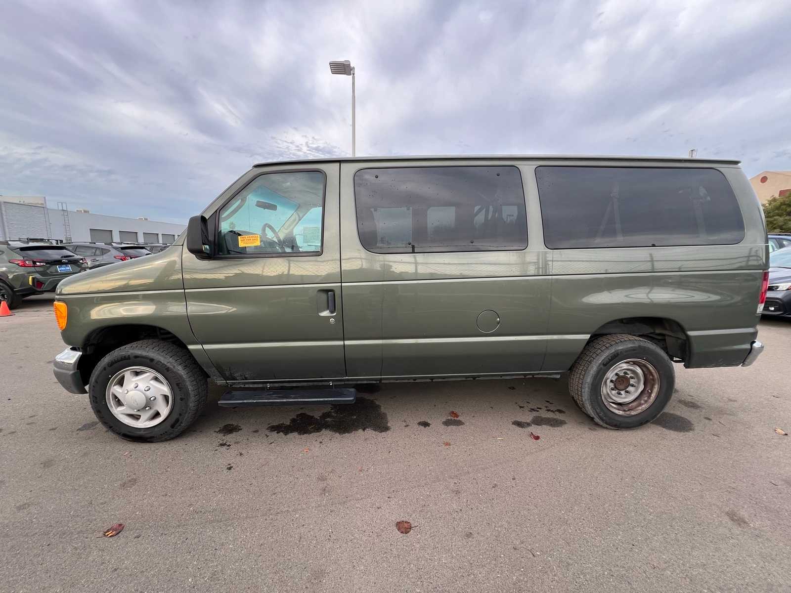 Thumbnail: 2005 Ford Econoline - 2