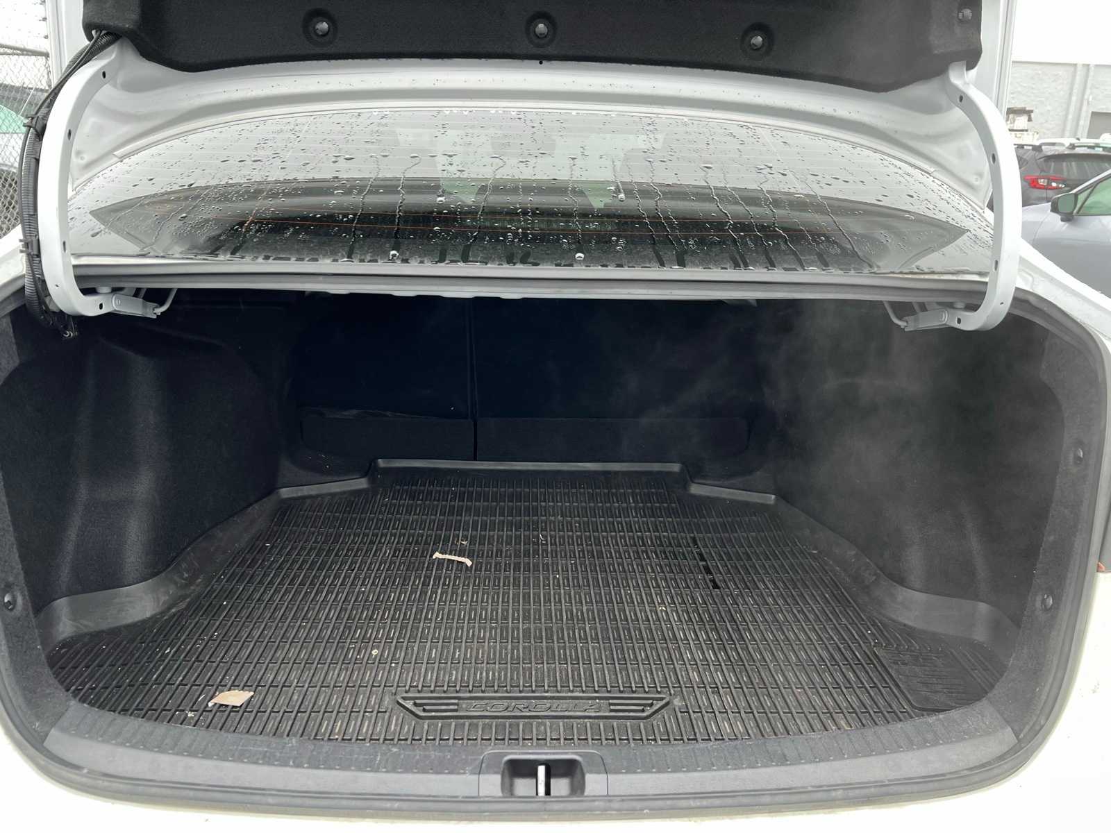 Thumbnail: 2023 Toyota Corolla - 8