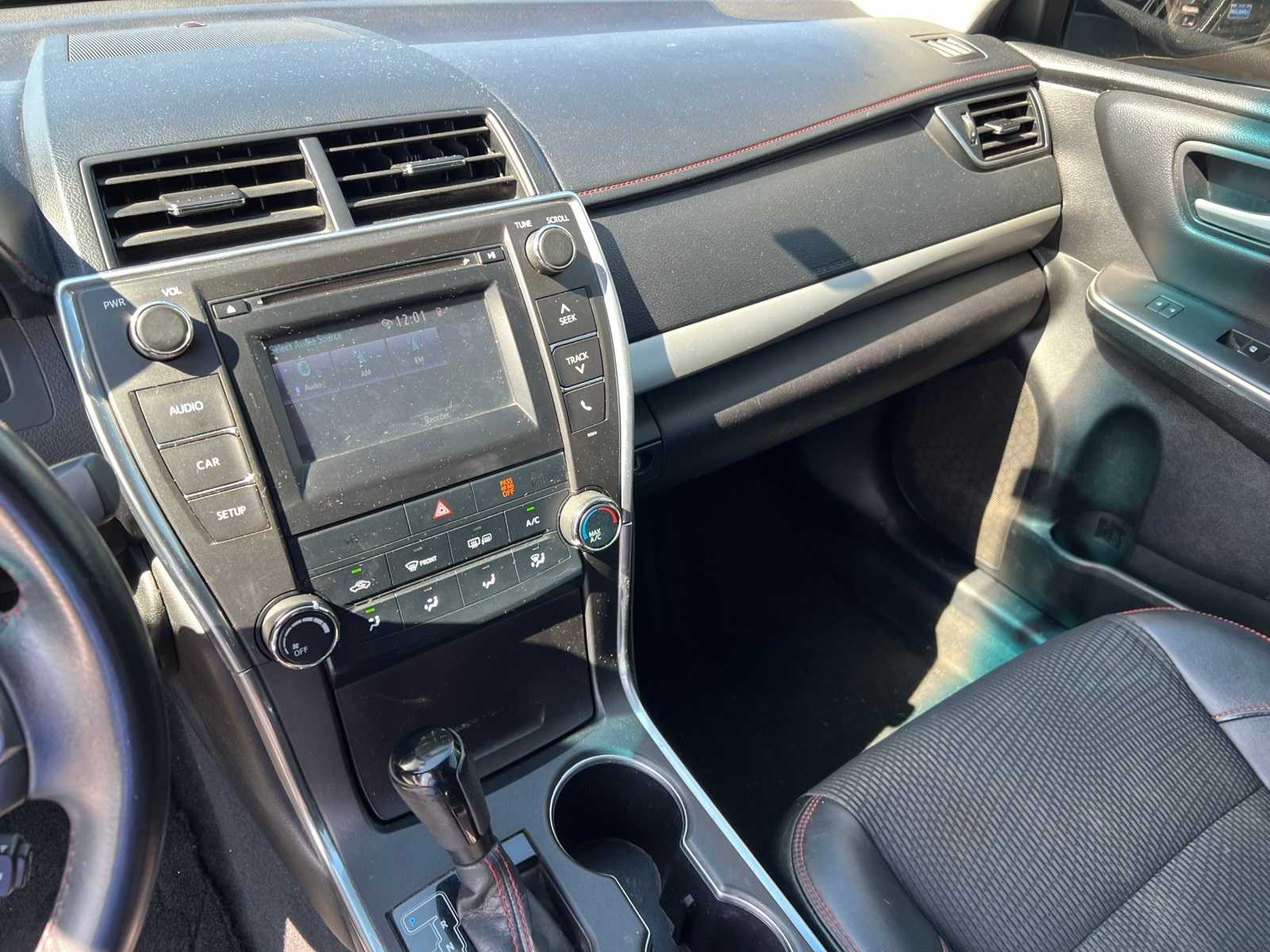 Thumbnail: 2017 Toyota Camry - 33