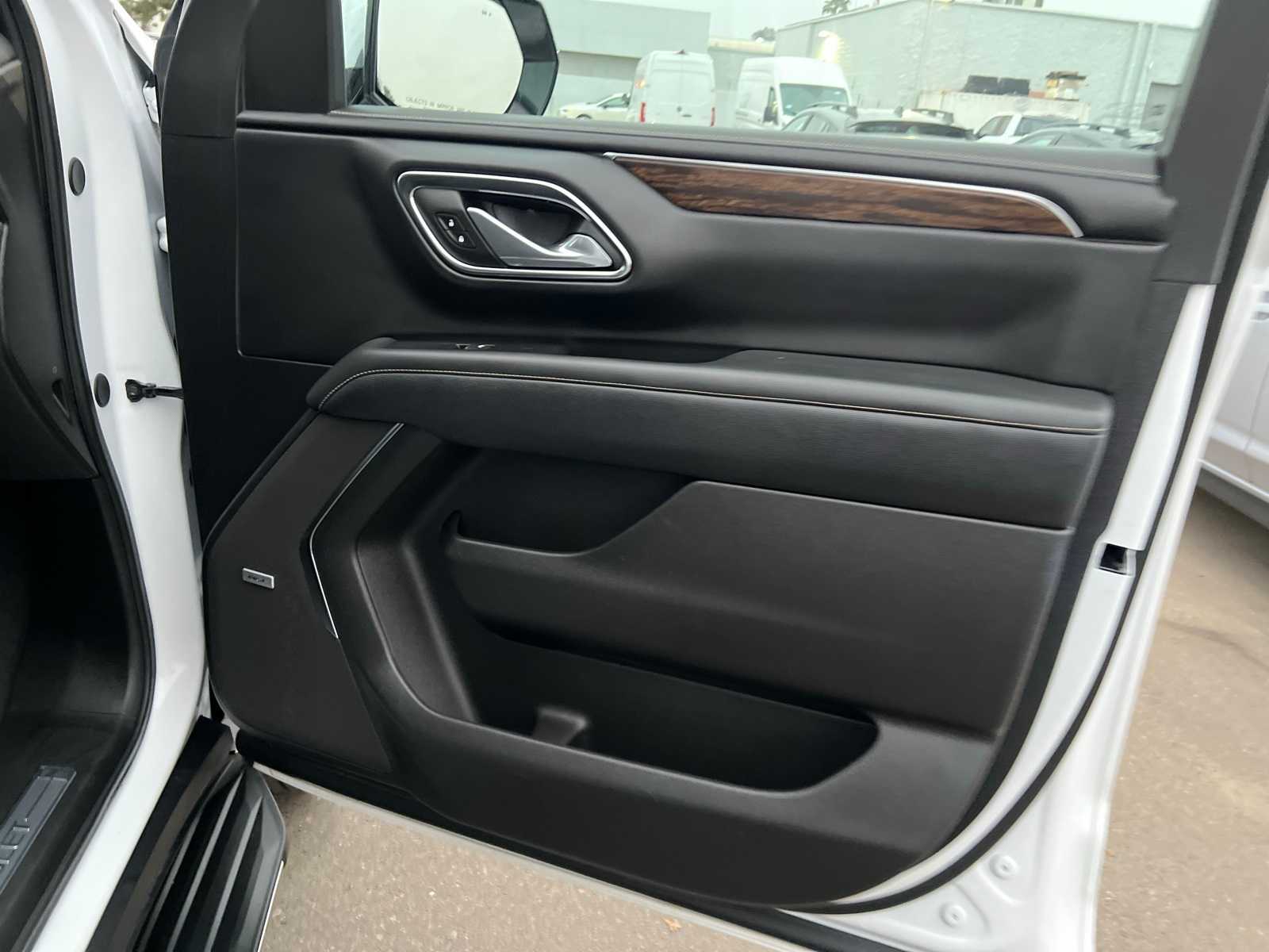 Thumbnail: 2024 Chevrolet Tahoe - 27