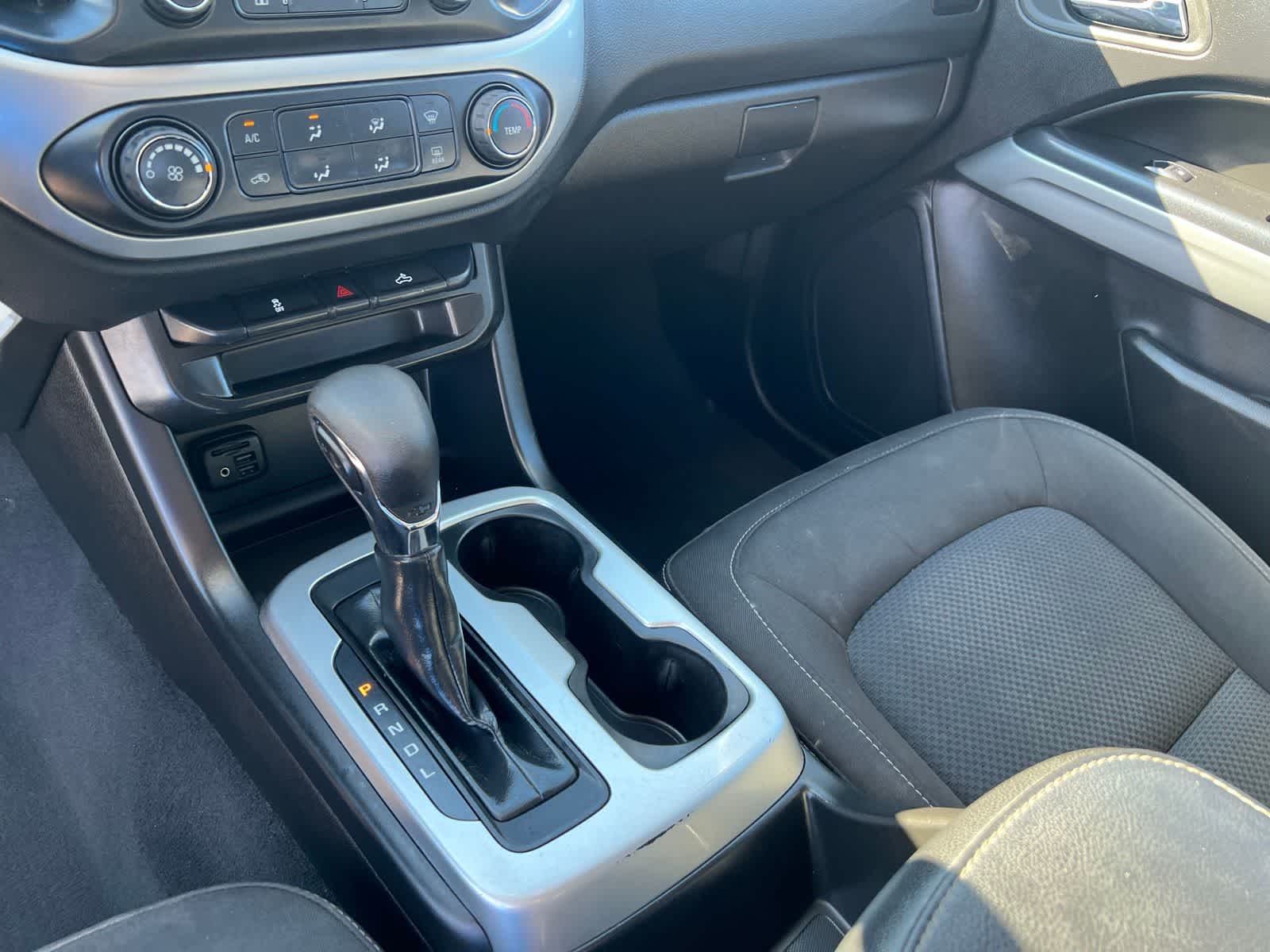 Thumbnail: 2022 Chevrolet Colorado - 42