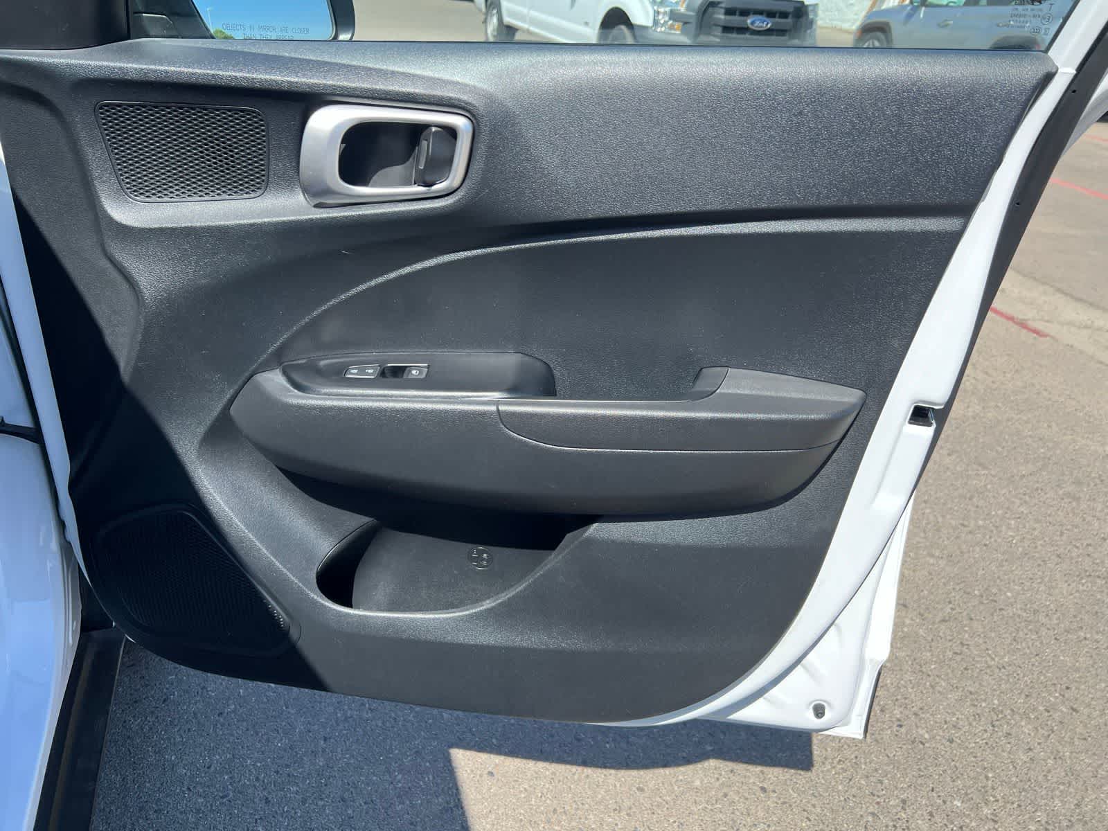 Thumbnail: 2023 Hyundai Venue - 26