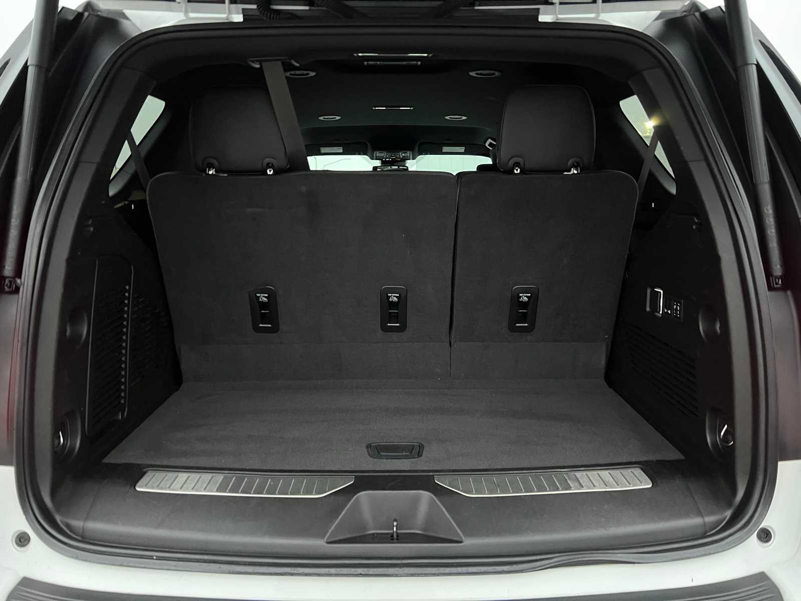 Thumbnail: 2024 Chevrolet Tahoe - 7