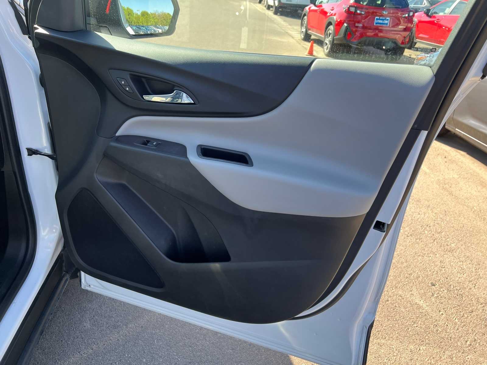 Thumbnail: 2020 Chevrolet Equinox - 28