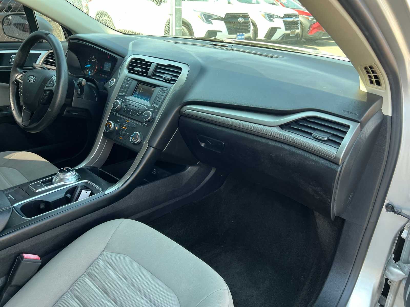 Thumbnail: 2018 Ford Fusion - 25