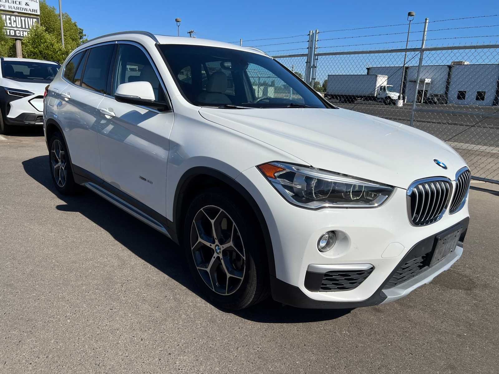 Thumbnail: 2016 BMW X1 - 10