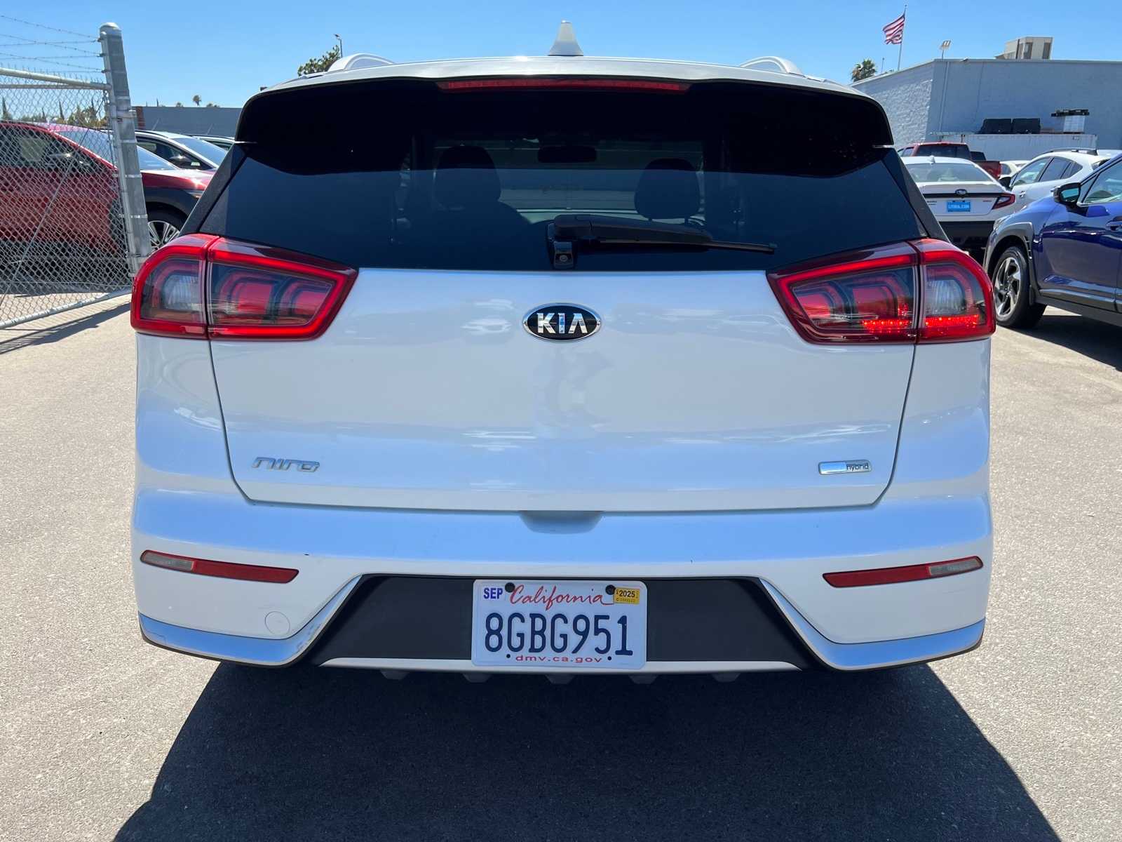 Thumbnail: 2018 Kia Niro - 4