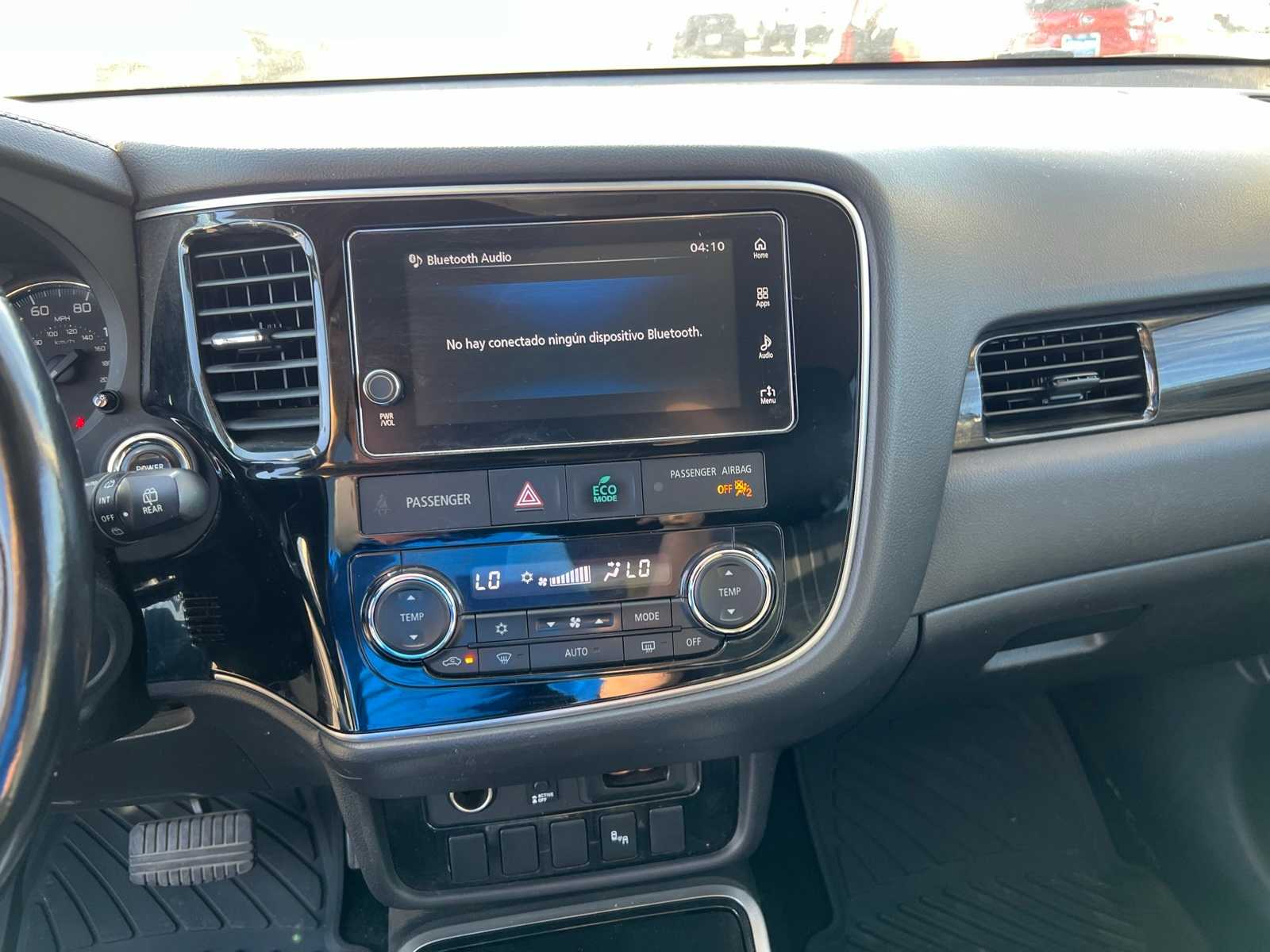 Thumbnail: 2018 Mitsubishi Outlander - 31