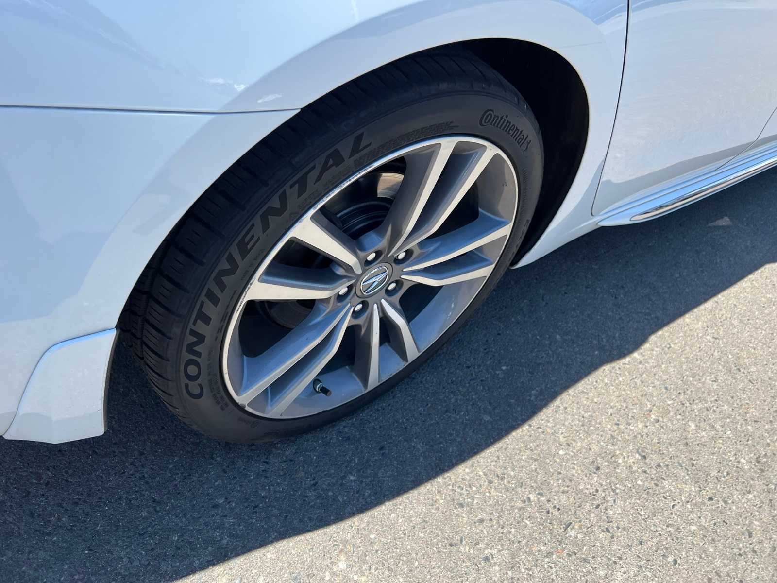 Thumbnail: 2020 Acura TLX - 21