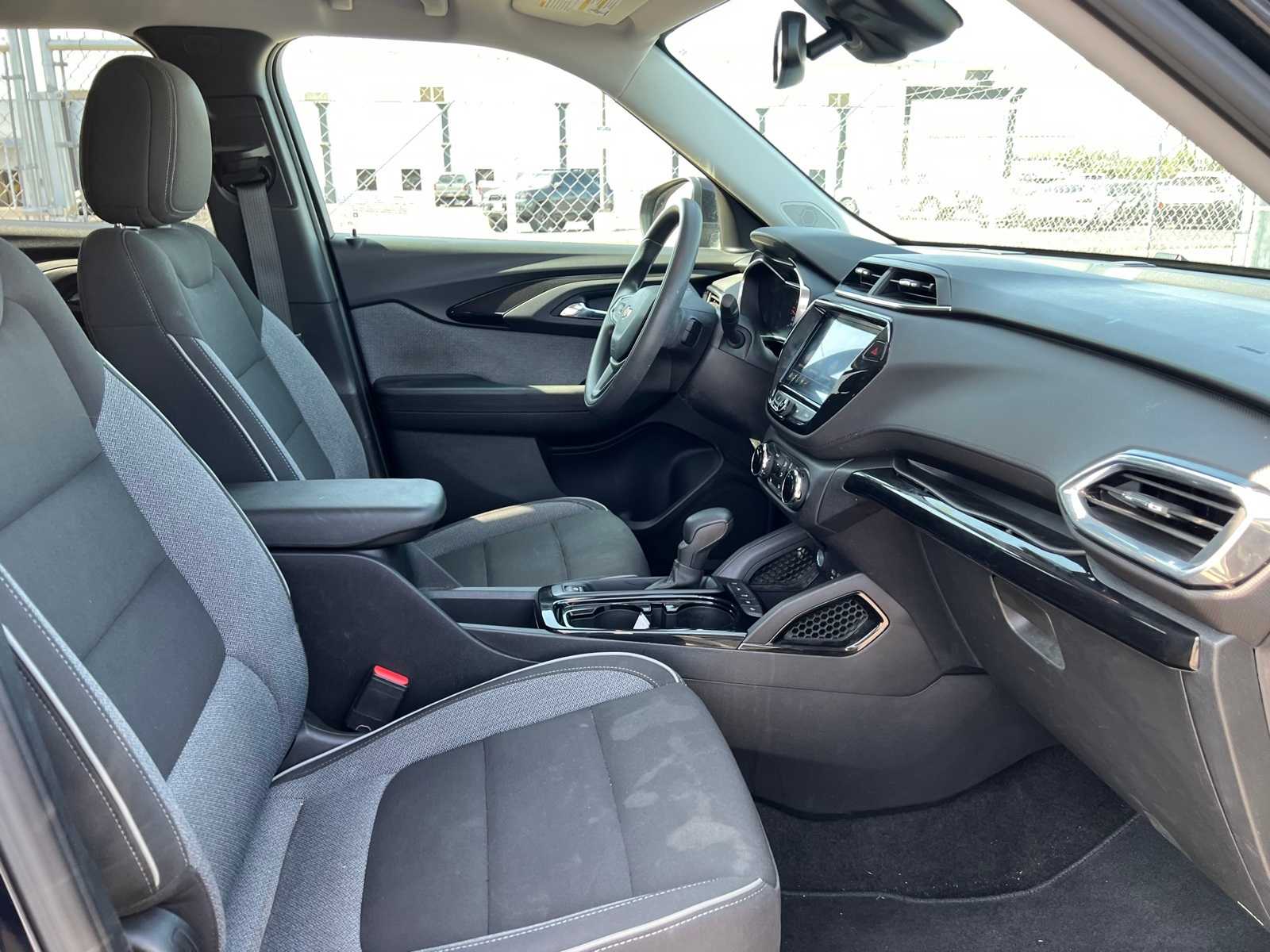 Thumbnail: 2021 Chevrolet TrailBlazer - 27