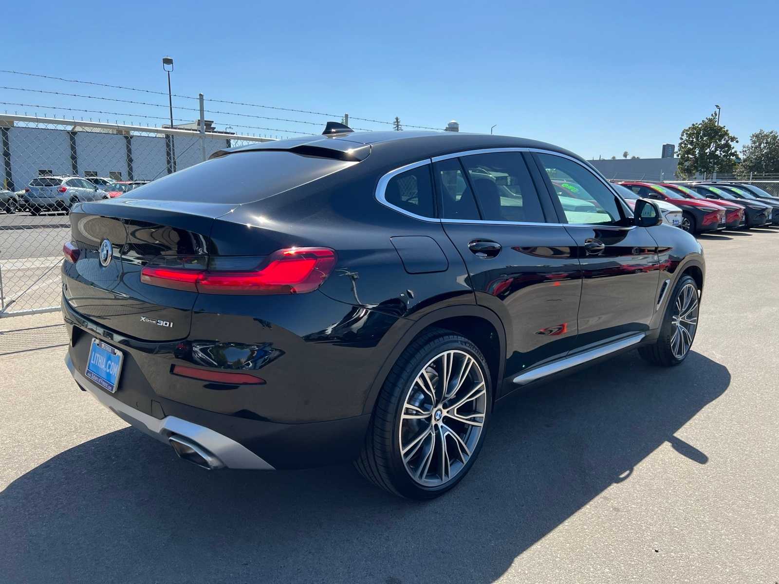 Thumbnail: 2023 BMW X4 - 9
