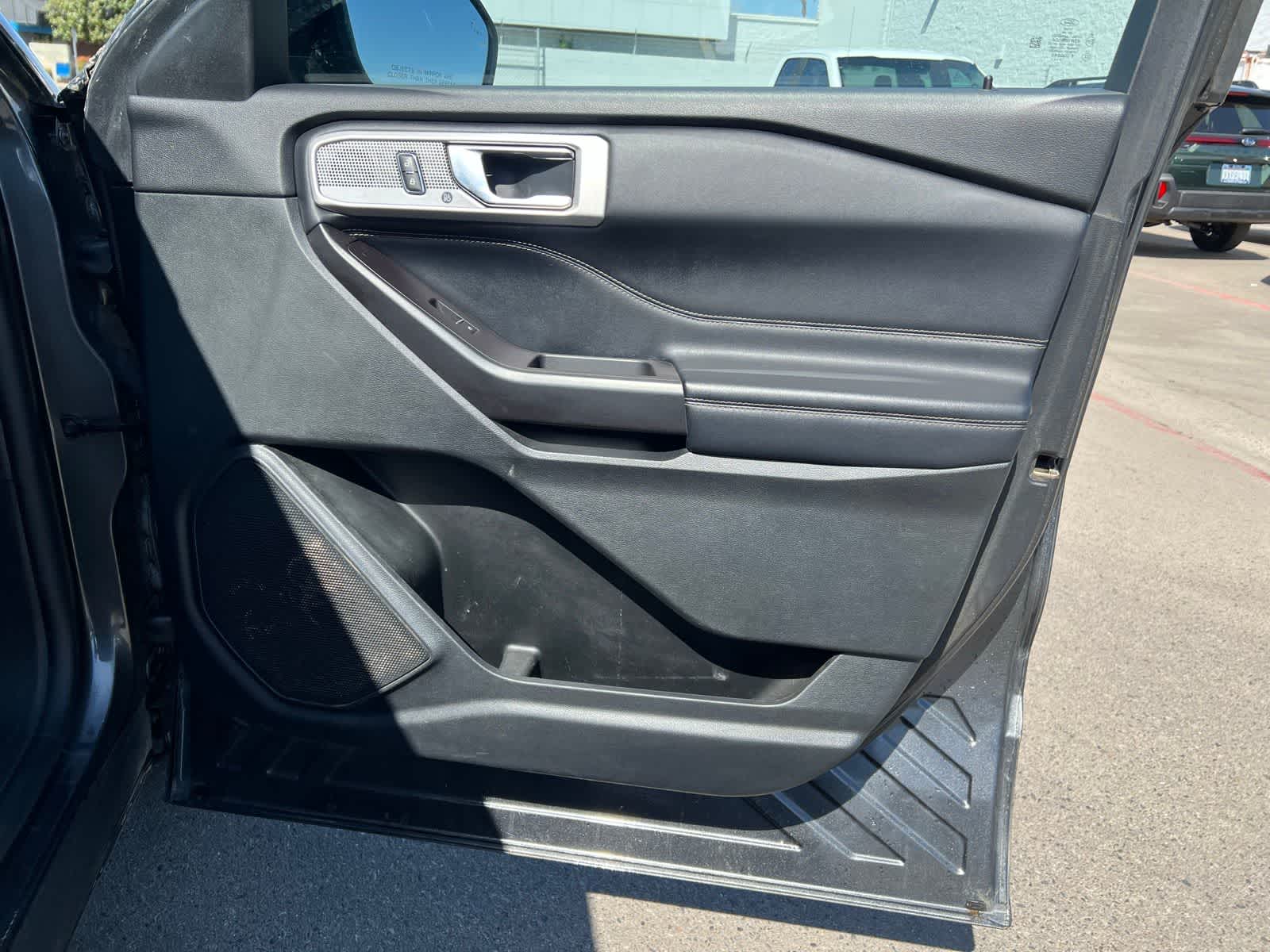 Thumbnail: 2020 Ford Explorer - 27