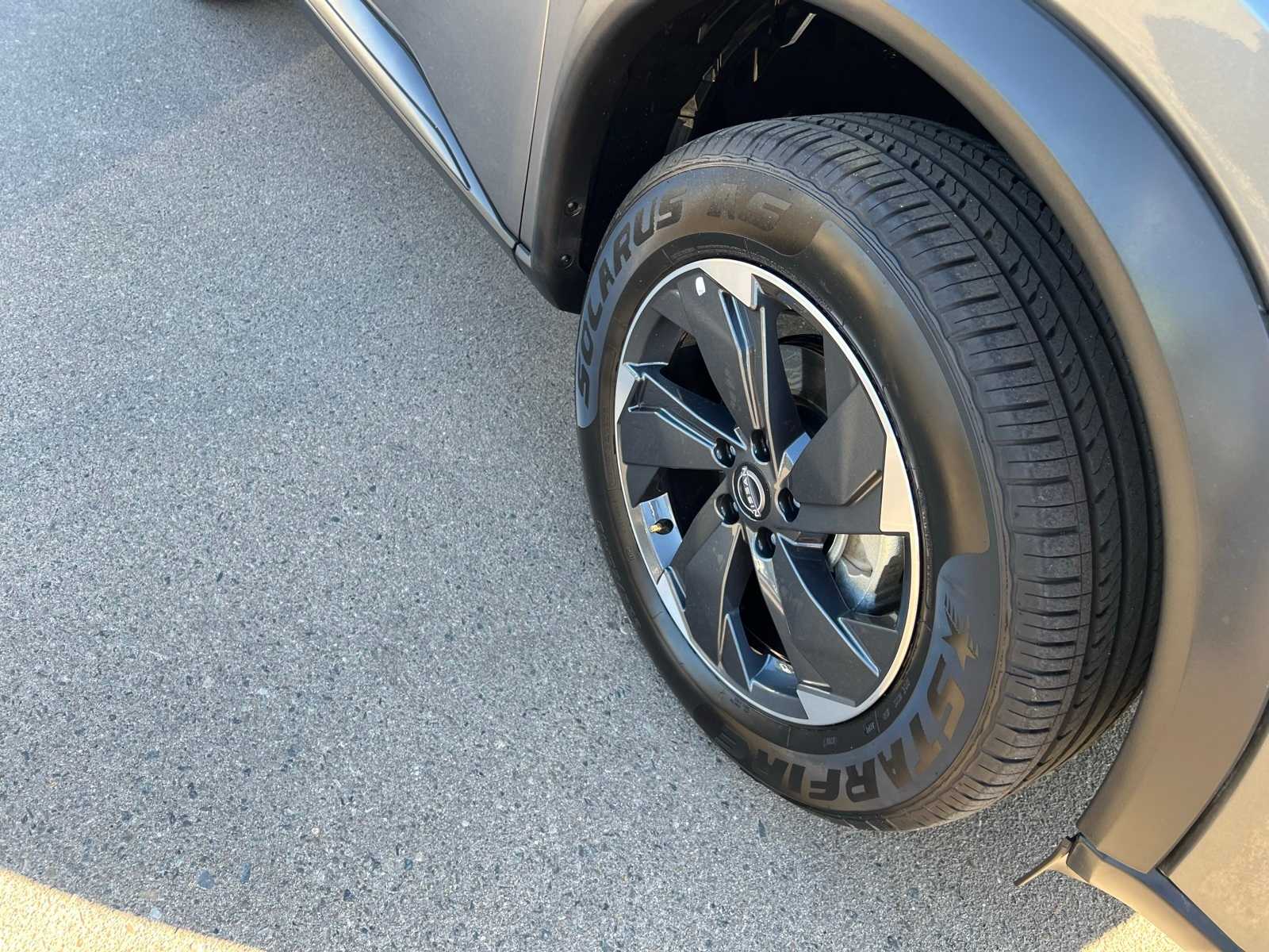 Thumbnail: 2024 Nissan Rogue - 24