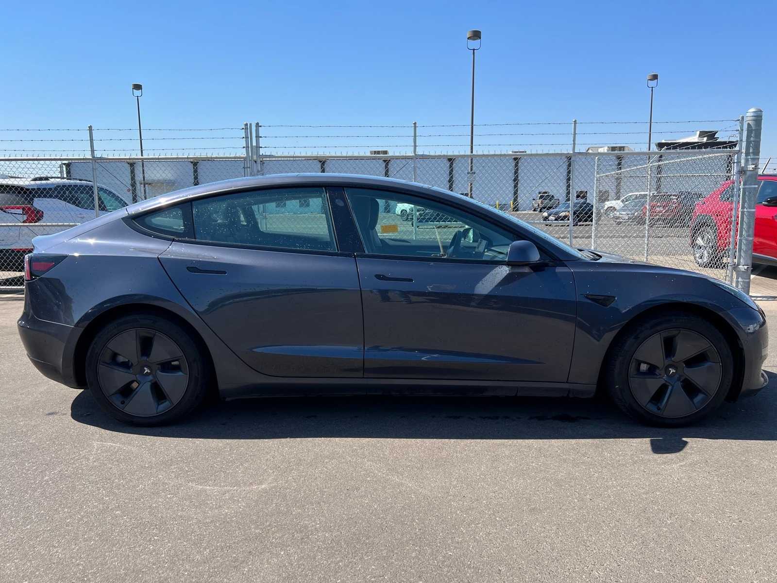 Thumbnail: 2021 Tesla Model 3 - 9