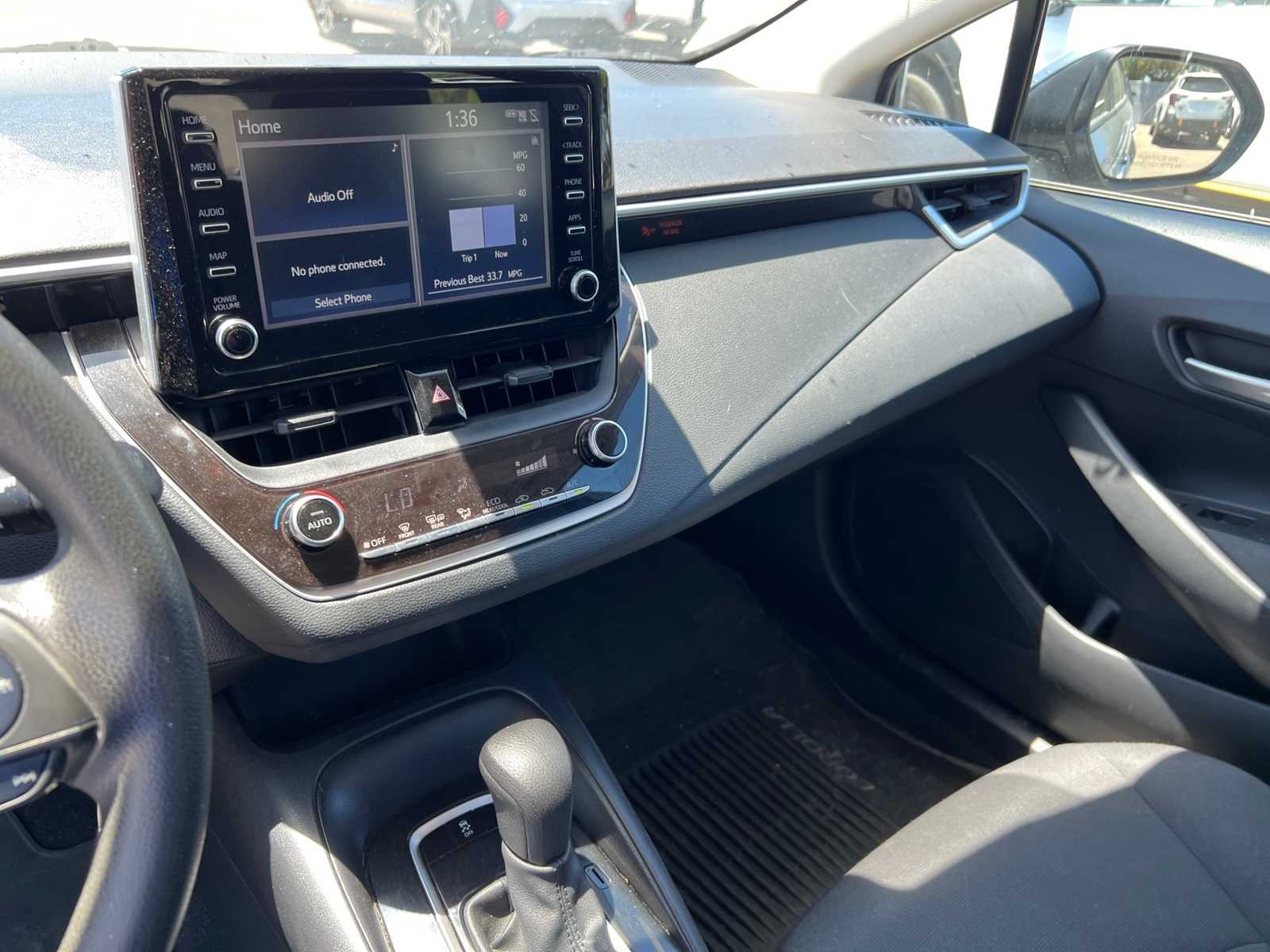 Thumbnail: 2020 Toyota Corolla - 32