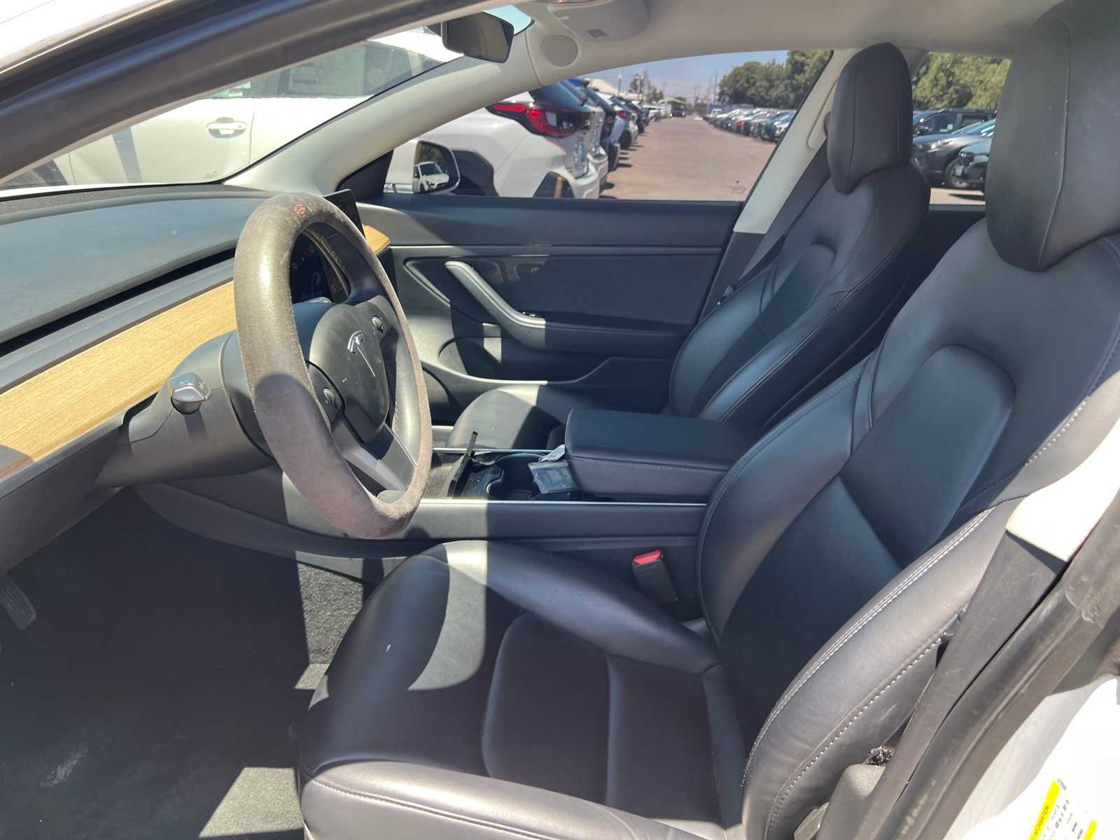 Thumbnail: 2020 Tesla Model 3 - 13
