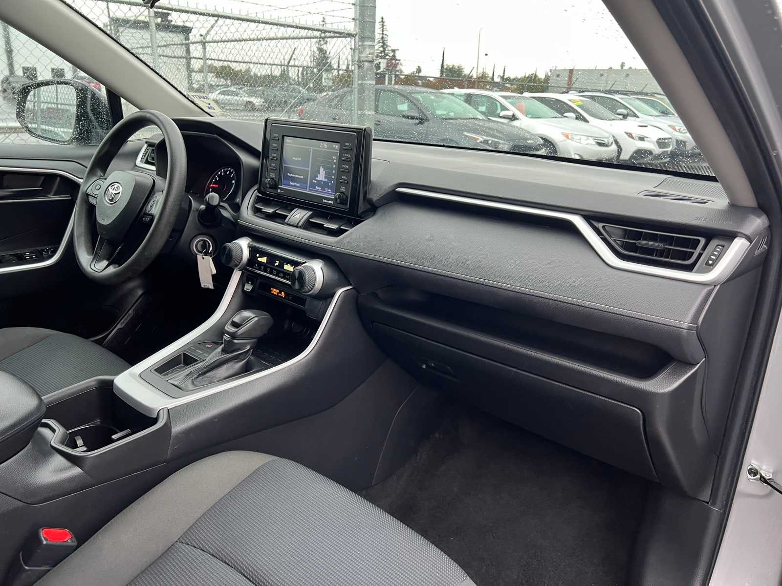 Thumbnail: 2022 Toyota RAV4 - 26