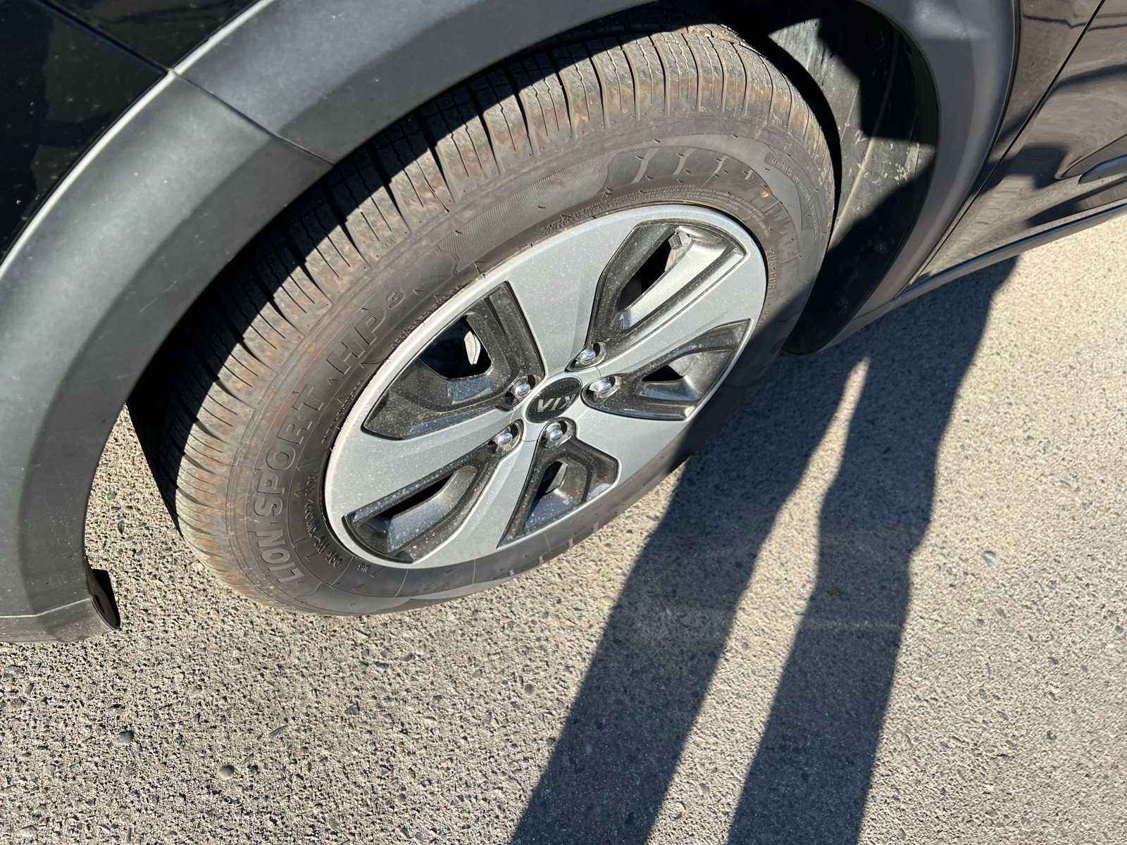 Thumbnail: 2018 Kia Niro - 13