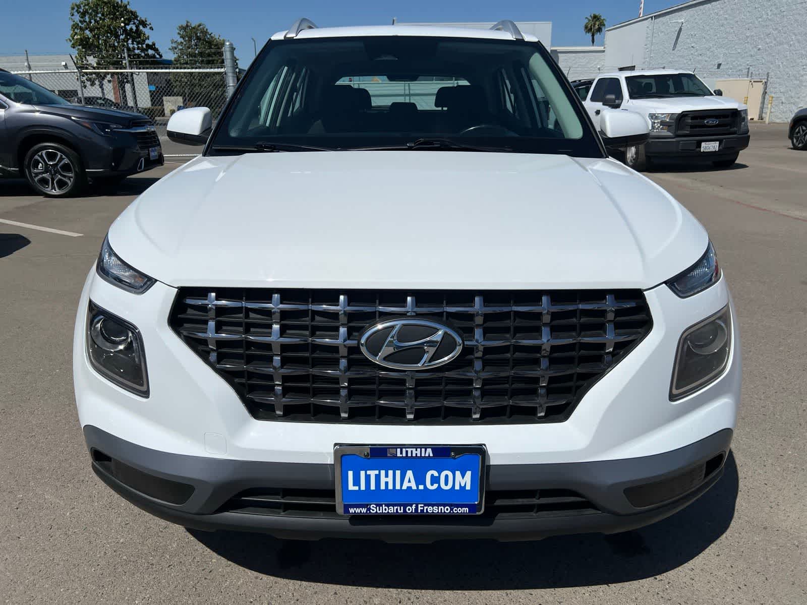 Thumbnail: 2023 Hyundai Venue - 10