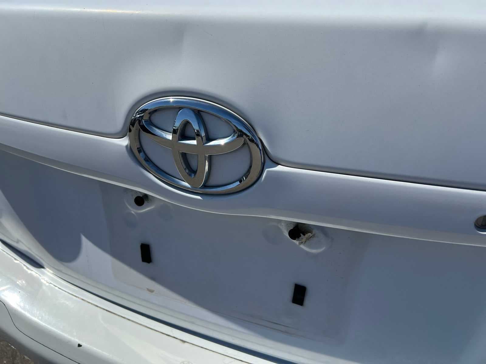 Thumbnail: 2011 Toyota Camry - 6