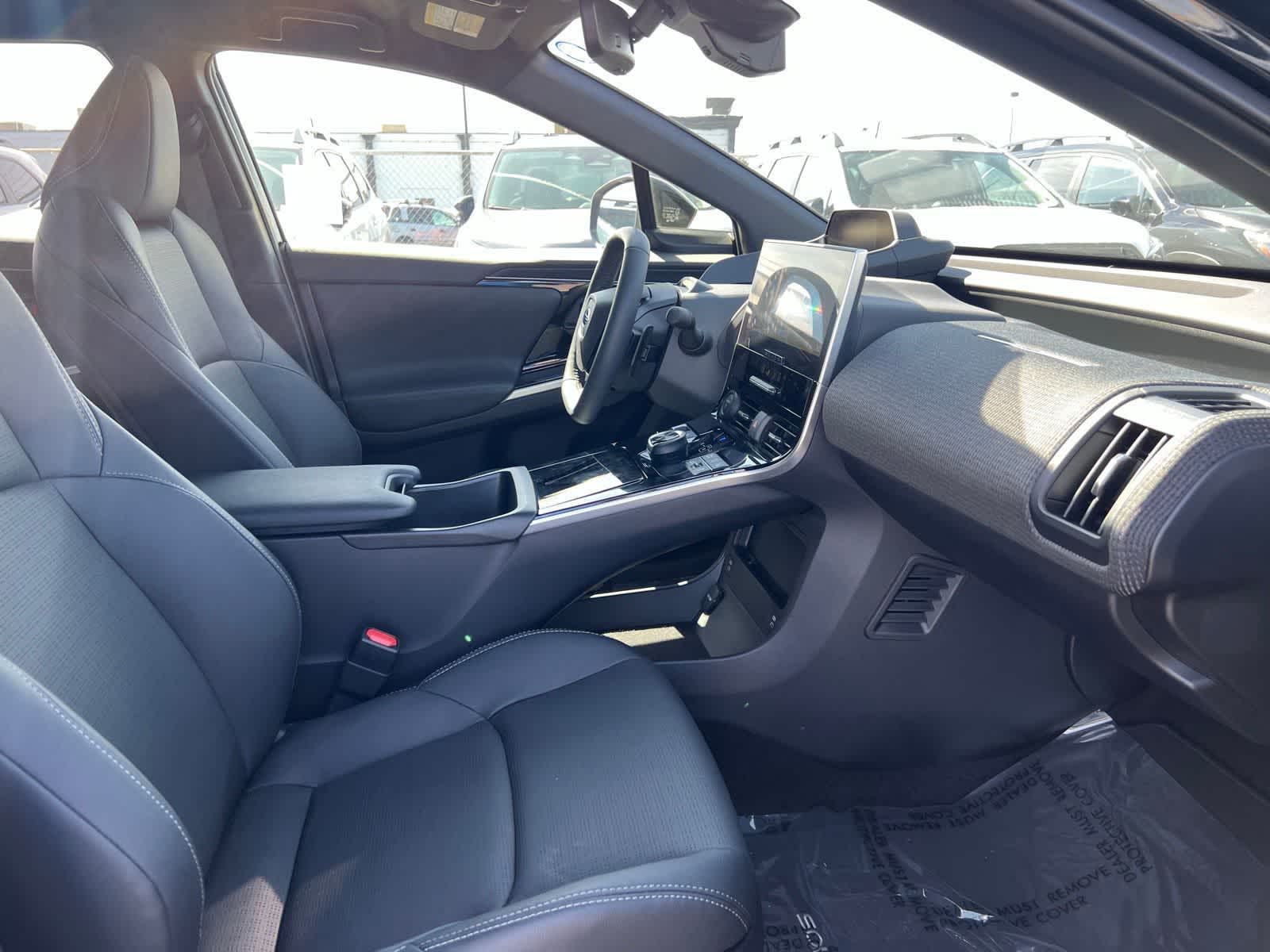 Thumbnail: 2025 Subaru Solterra - 27