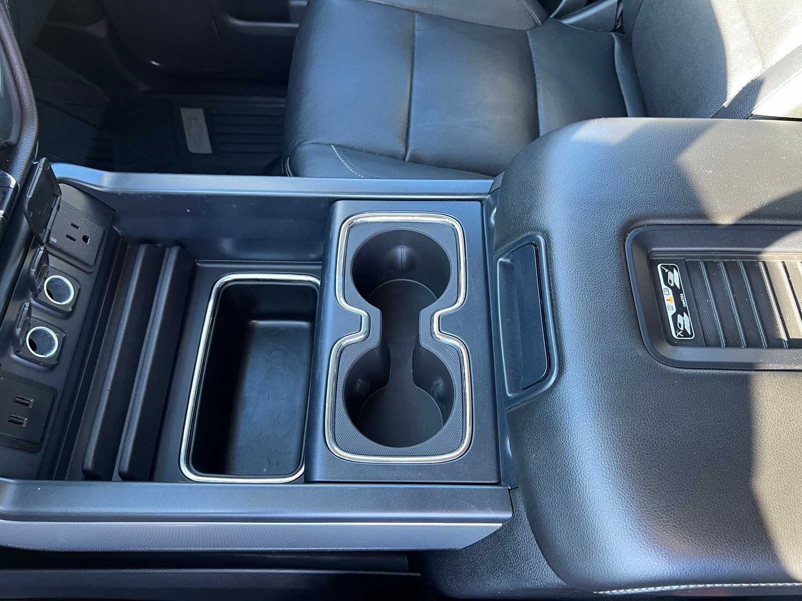 Thumbnail: 2018 Chevrolet Silverado 1500 - 38