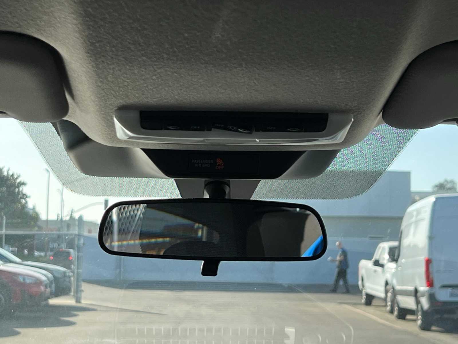 Thumbnail: 2025 Nissan Kicks - 30
