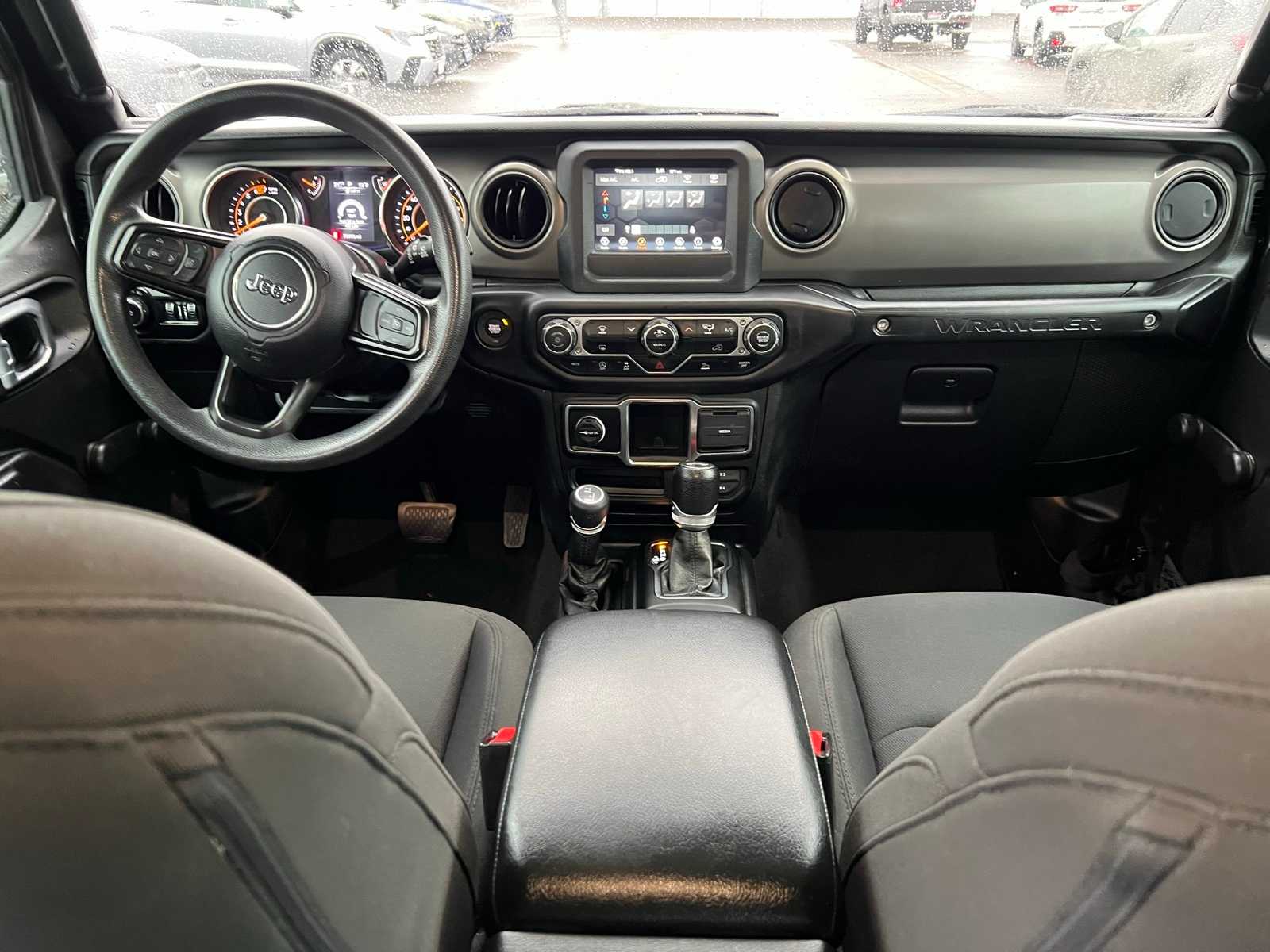 Thumbnail: 2022 Jeep Wrangler - 26