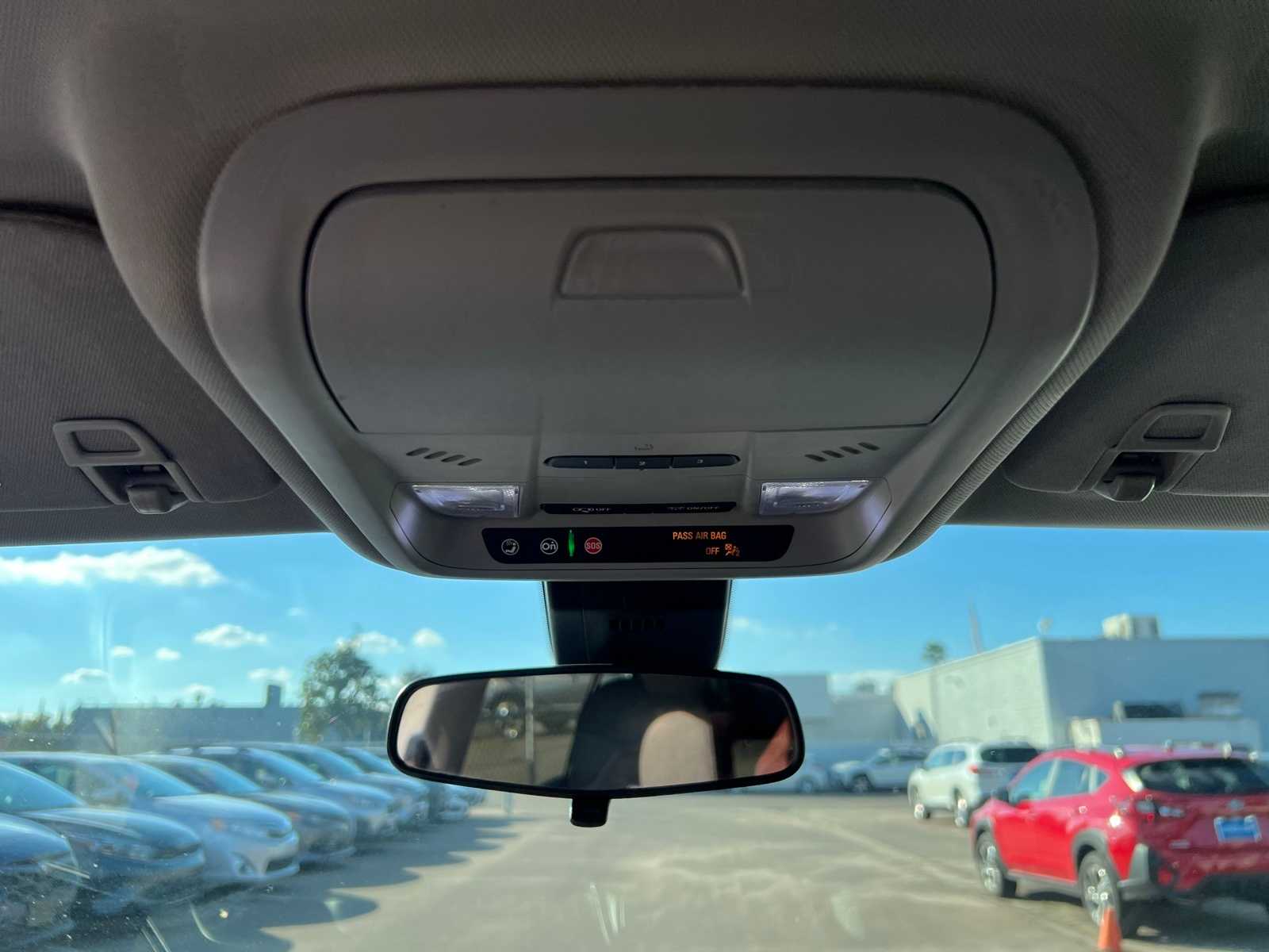 Thumbnail: 2020 Chevrolet Equinox - 33