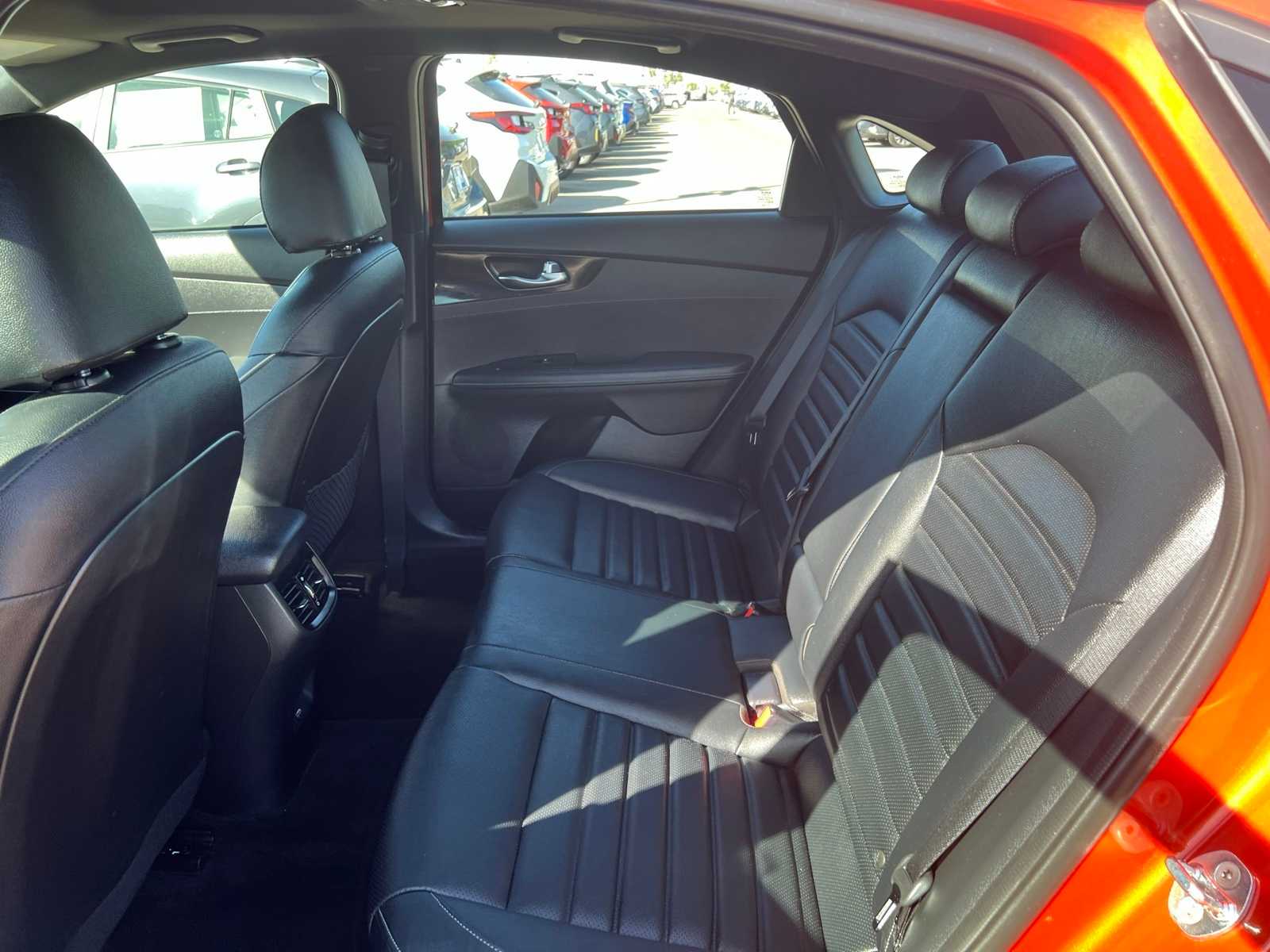 Thumbnail: 2023 Kia Forte - 18